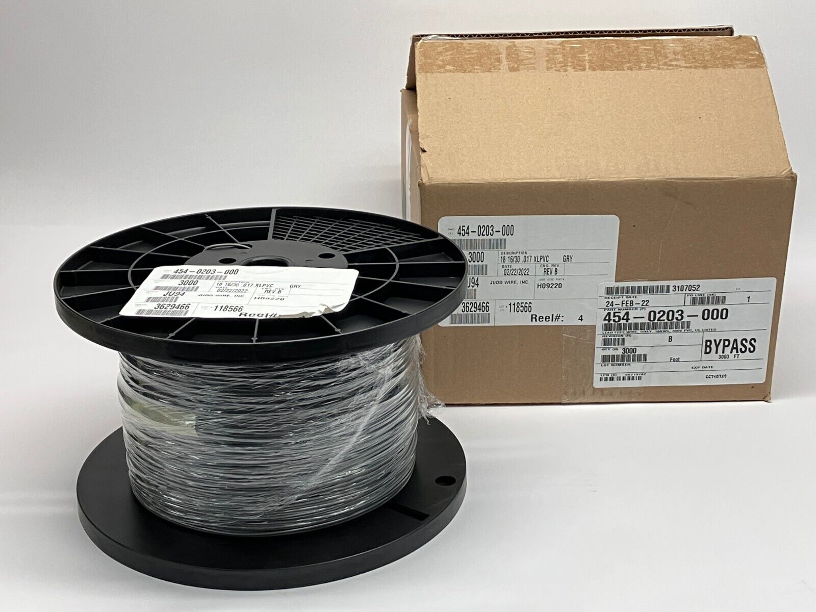 4540203000 Judd Wire 18 AWG Wire, Grey, Style 1430, XLPVC 300V, 454