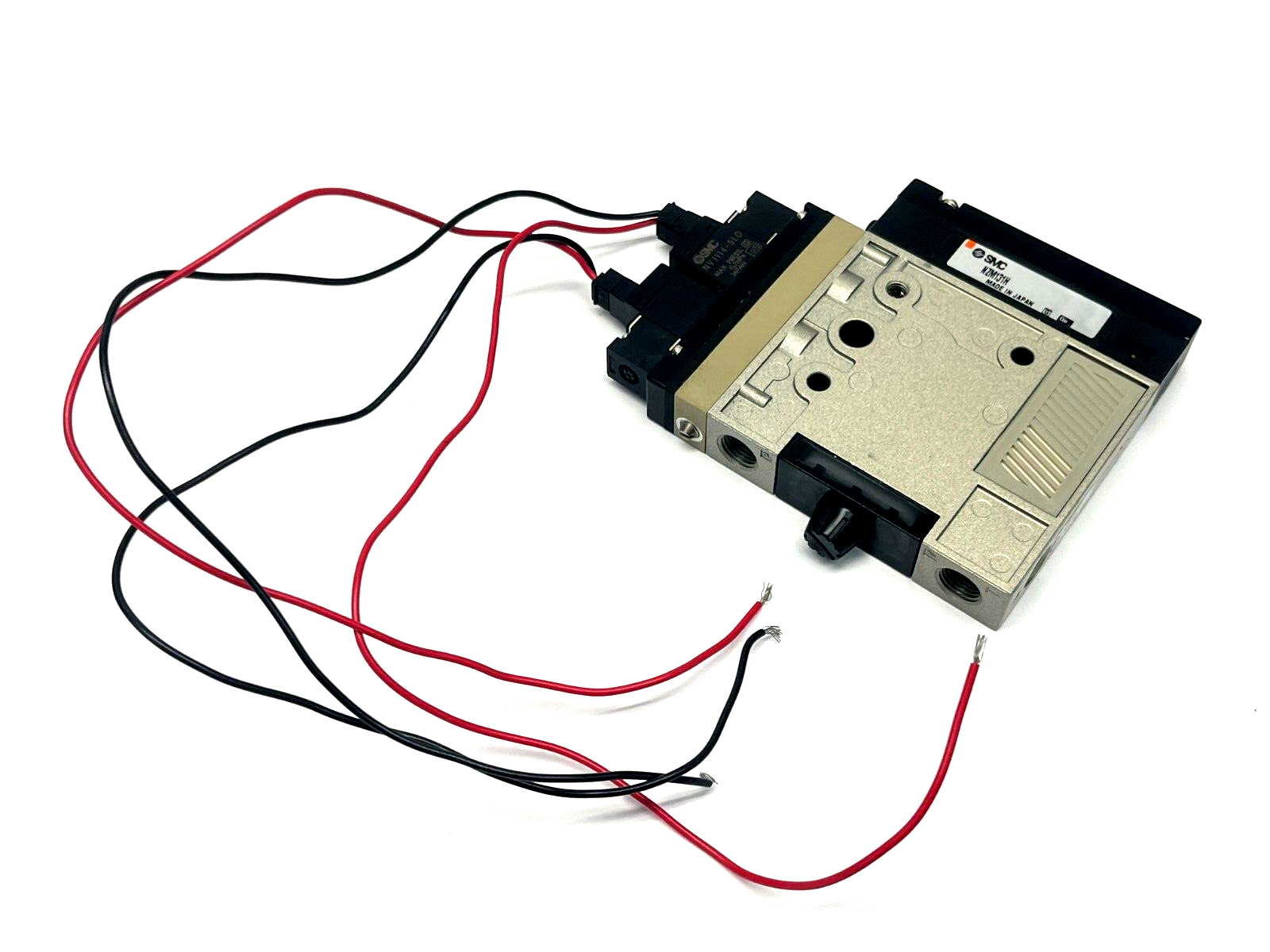 NZM131HT-K5L | SMC Vacuum Generator NZM131H NVJ114-5LO - Used - Maverick Industrial Sales