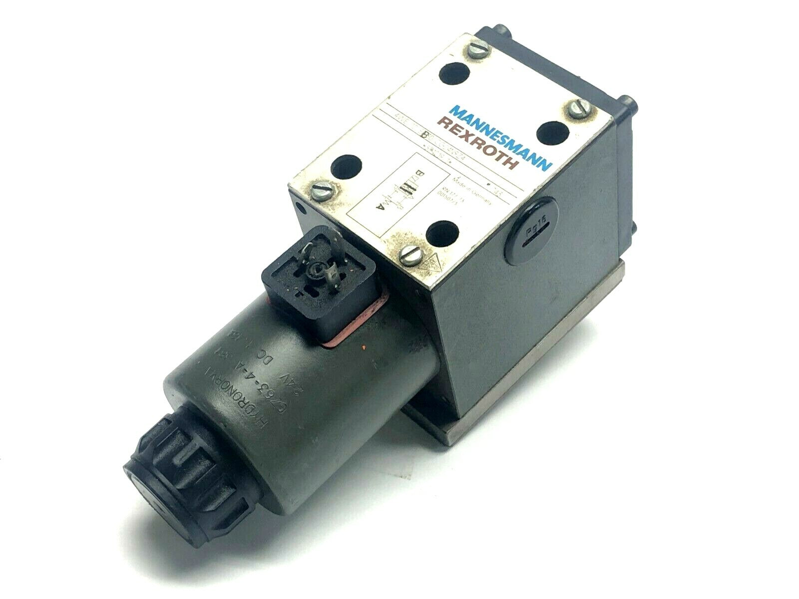 4WE 10 EB30/CG24N9Z4 | Mannesmann Rexroth Hydraulic Solenoid Valve - Used - Maverick Industrial Sales