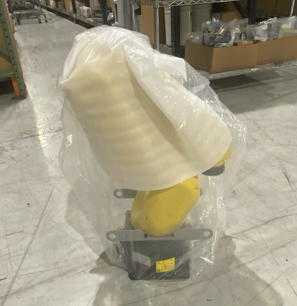 A05B-1142-B201 | Fanuc Compact 6-Axis Robot LR Mate 200iD, 717mm Reach 25kg- New – Open box - Maverick Industrial Sales