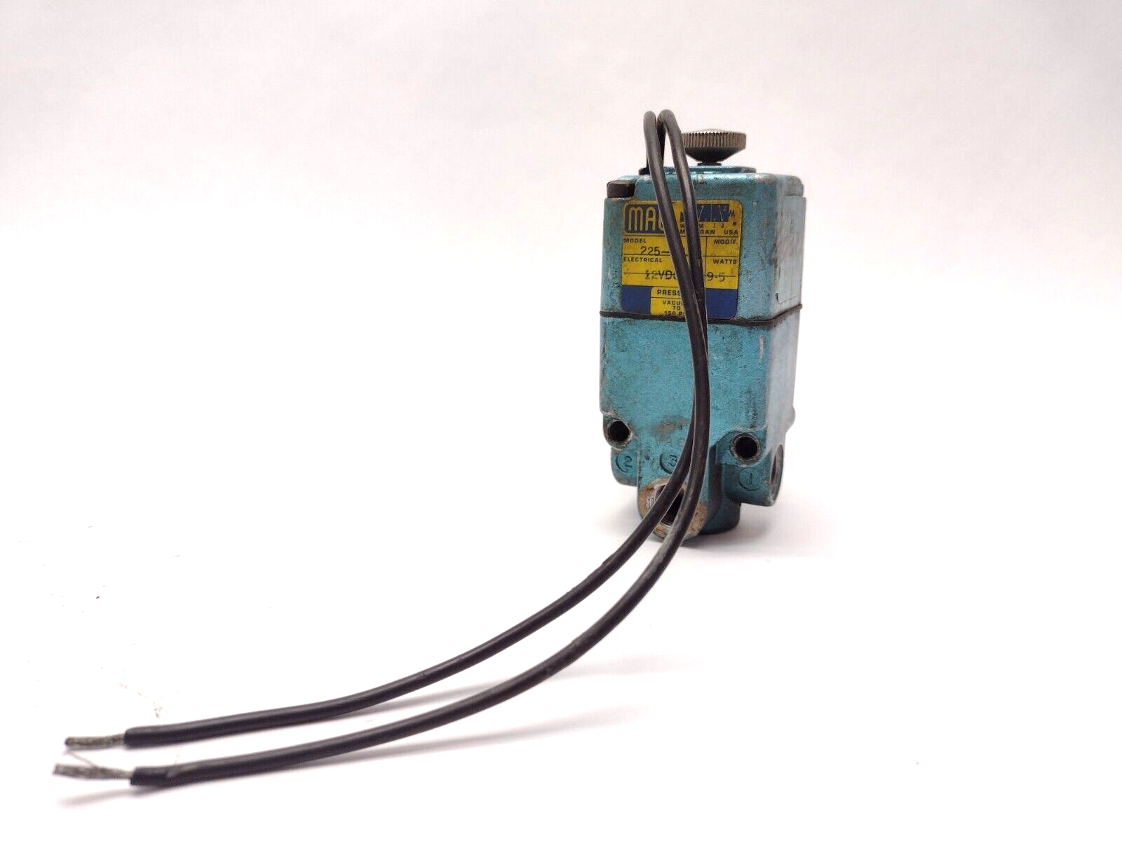 225-633B | Mac Valves 12V DC 9.5 Watts Vacuum to 150 PSI - Used - Maverick Industrial Sales
