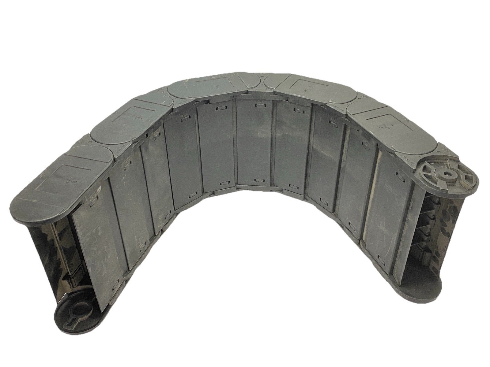 Igus 40.02.200 40 Series Cable Carrier 10 Links 9" x 39" Length - Used - Maverick Industrial Sales