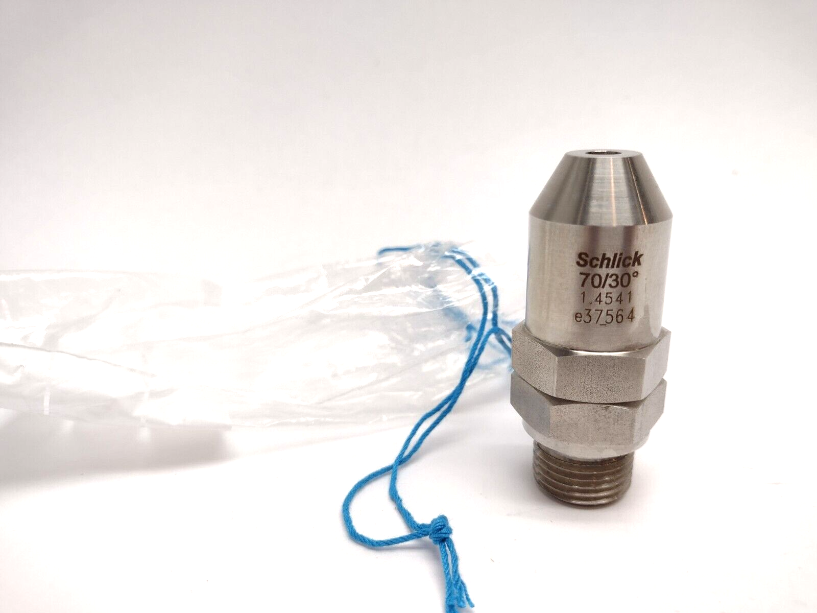 37564 | Schlick 70/30 Degree Atomizing Spray Nozzle Size 3 7MM Bore 304SS- New – Open box - Maverick Industrial Sales