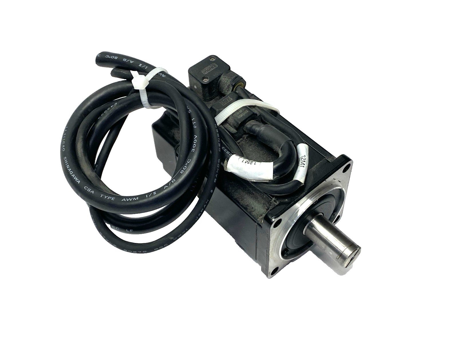 Yakawa SGMAS-04A2A-FJ13 AC Servo Motor 200V 400W CUT CONNECTORS BAD SHAFT - For parts or not working - Maverick Industrial Sales