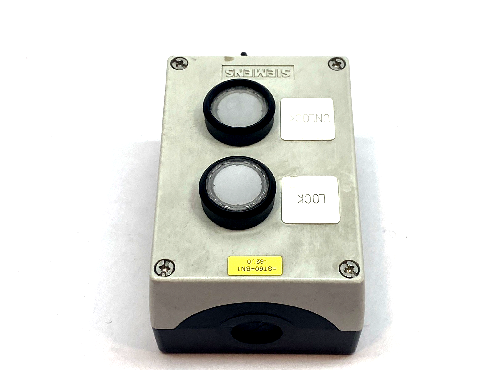 3SU1802-0AA00-0AB1 | Siemens Pushbutton Enclosure Assembly - For parts or not working - Maverick Industrial Sales