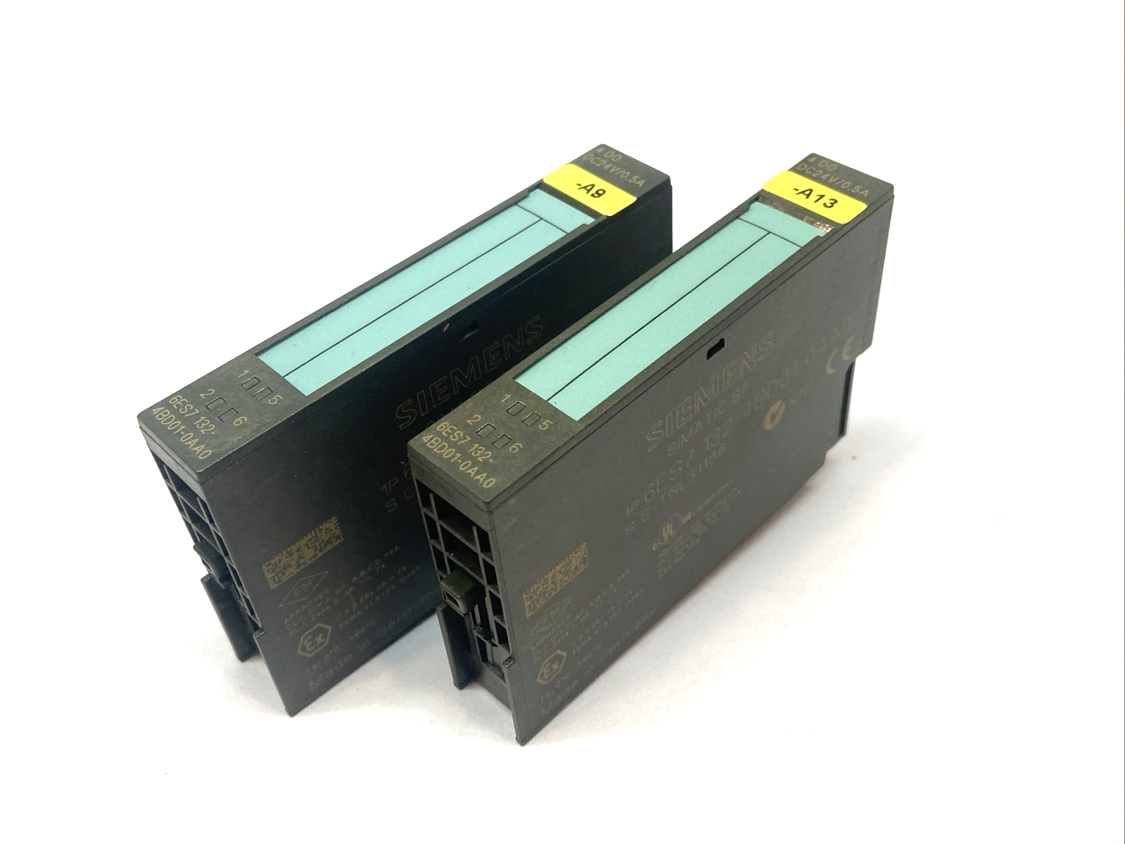 Siemens 6ES7 132-4BD01-0AA0 Simatic S7 Digital Output Module LOT OF 2 - Maverick Industrial Sales