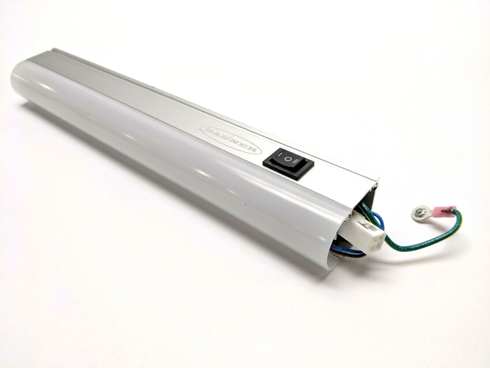 WLB32ZC285PBQMB | Banner Work Light Bar MISSING END COVERS - Used - Maverick Industrial Sales