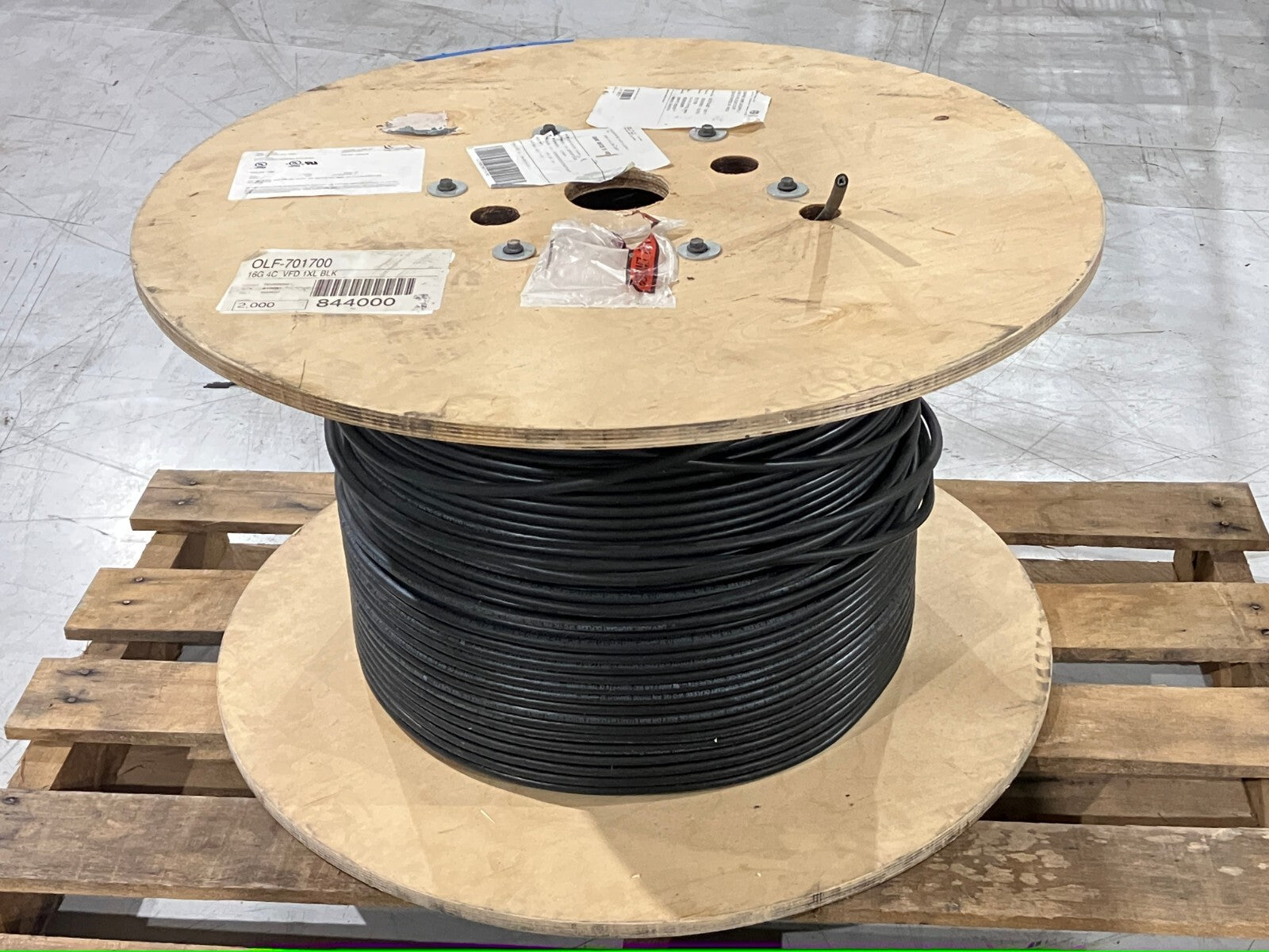 Lapp 701700 Multiconductor Cable, Shielded, 4 Conductor, 16 AWG, Black 1280' FT - Maverick Industrial Sales