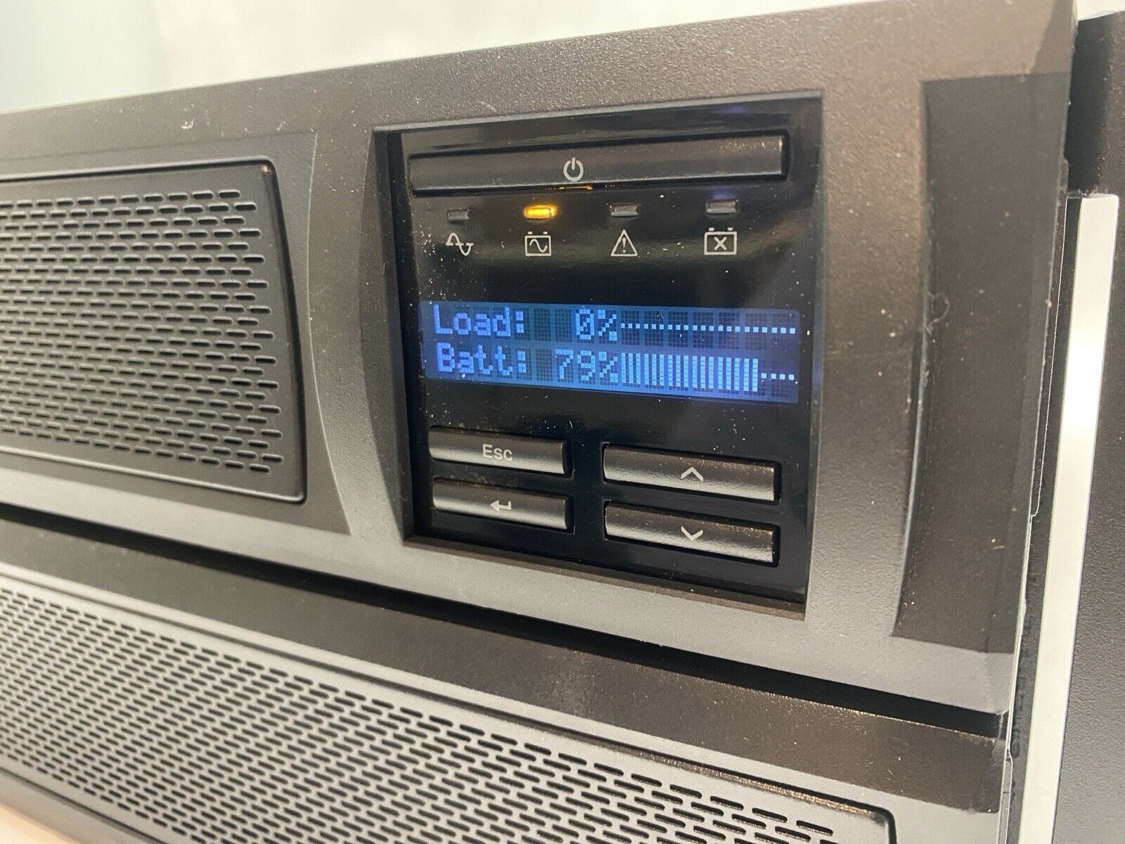 APC SMX2200HV Smart-UPS X 2200VA Rack/Tower LCD 200-240V -Mount Dented - For parts or not working - Maverick Industrial Sales