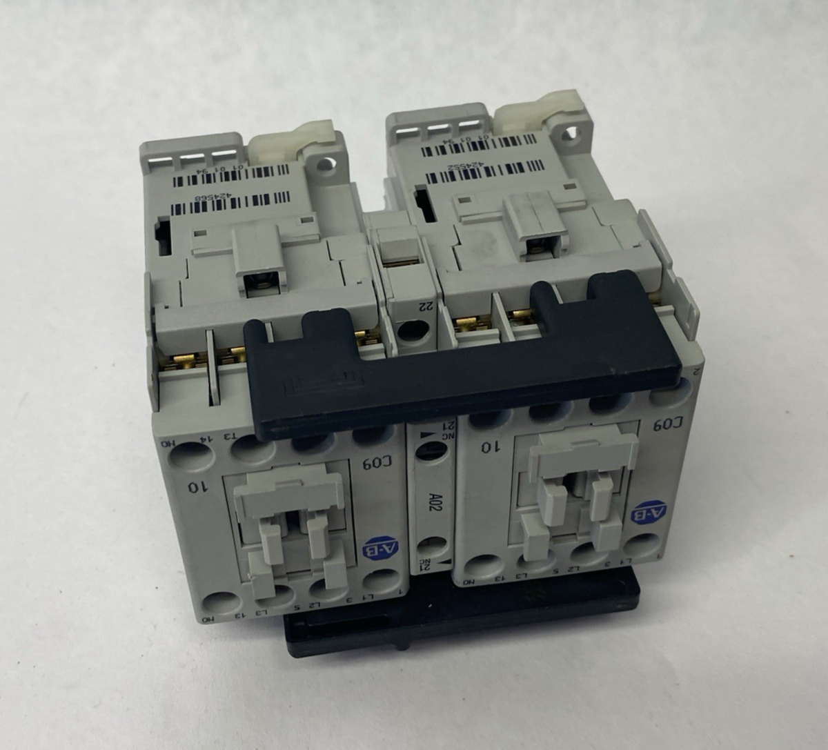 104-C09EJ22 | Allen Bradley Ser. B Reversing Contactor, 3-Main, 2 NO, 2 NC. Aux.- New – Open box - Maverick Industrial Sales