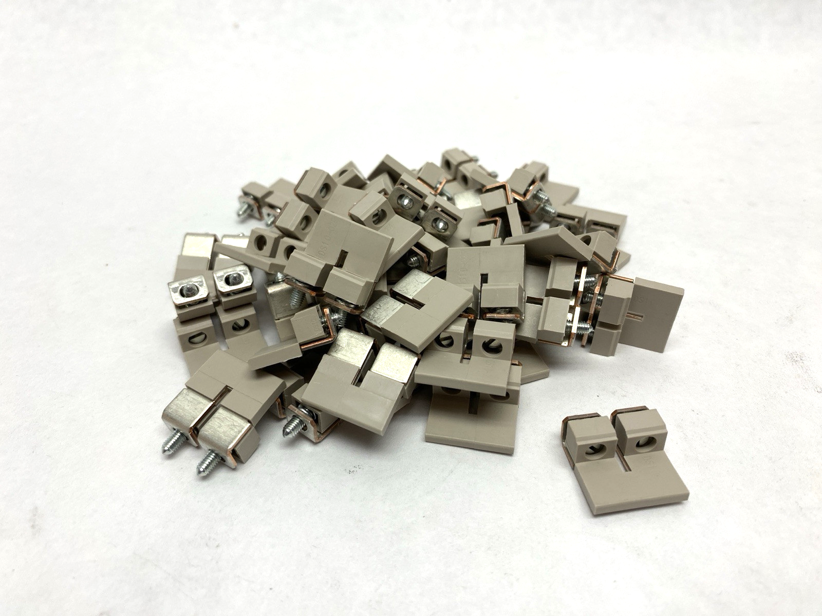 Cooper Bussmann DS10-02P/B106-5065 Jumper Terminal Block 2 Position LOT OF 46 PC - Maverick Industrial Sales
