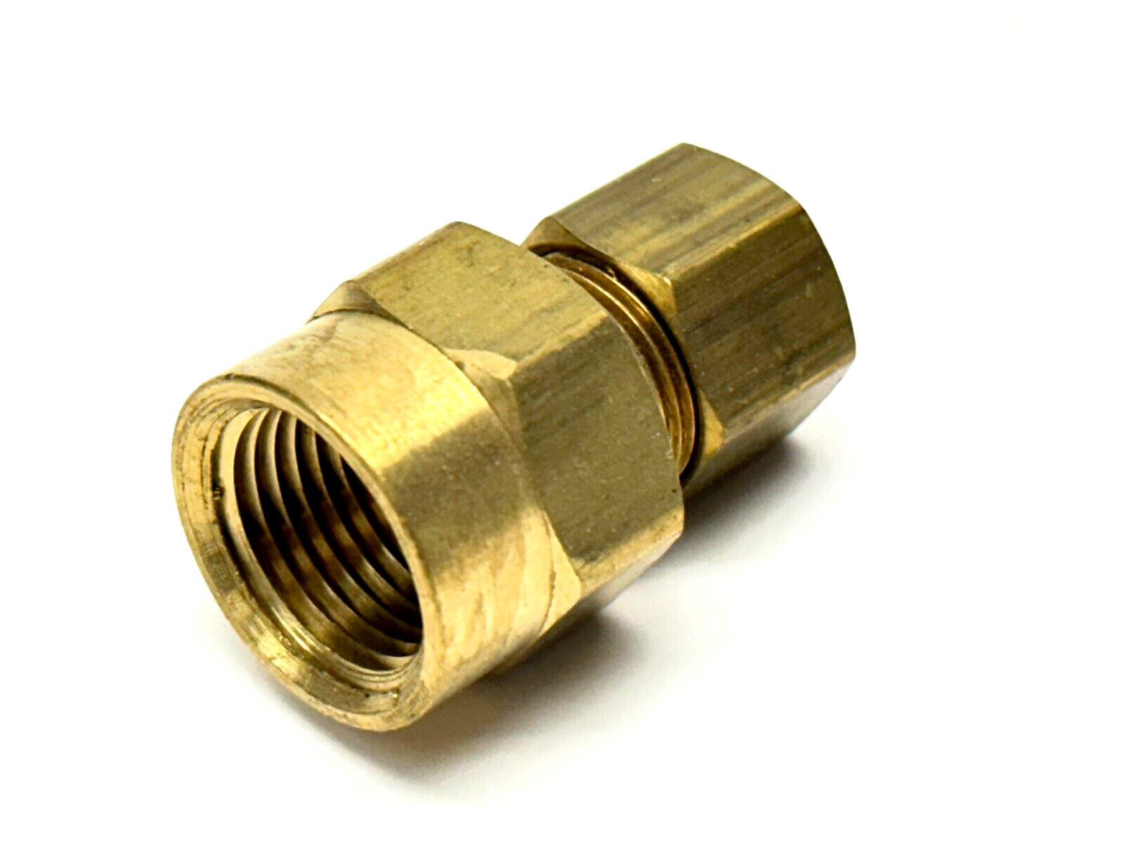 Parker 6FSC6N-B 3/8" Compression Tube x 3/8" FPT Fitting Brass - New – Open box - Maverick Industrial Sales