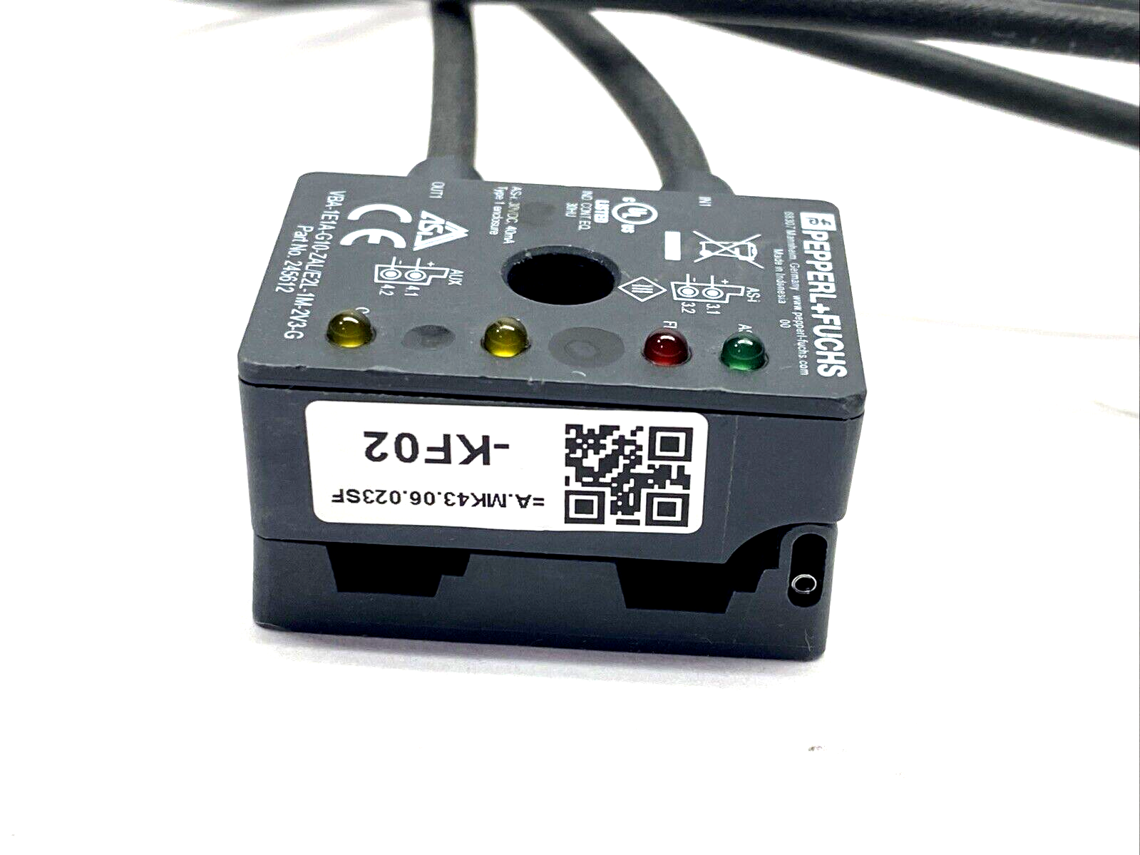 245612, VBA-1E1A-G10-ZAL/E2L-1M-2V3-G | Pepperl+Fuchs VBA-1E1A-G10-ZAL/E2L-1M-2V3-G AS-i Module 245612 MISSING SCREW - Used - Maverick Industrial Sales