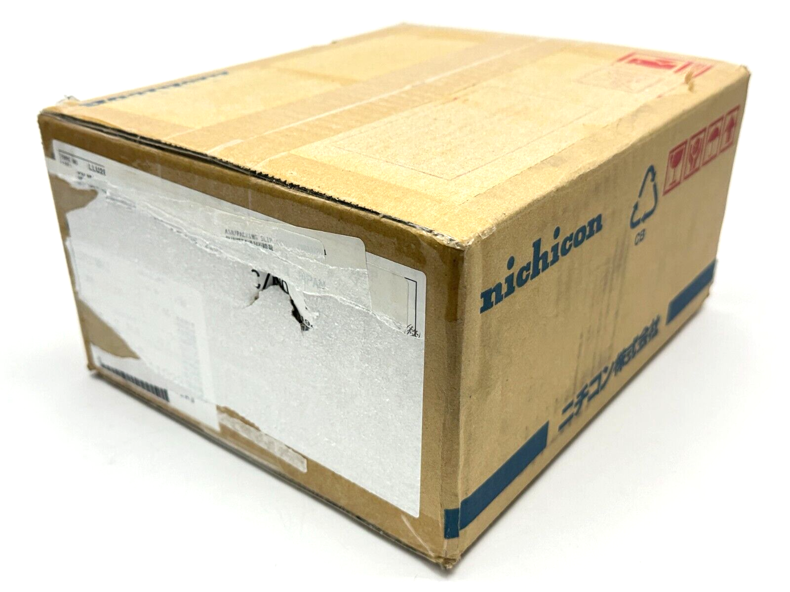 Nichicon LLU2E271MELZ Aluminum Electrolytic Capacitors 250v 270uF LU BOX OF 250 - Maverick Industrial Sales