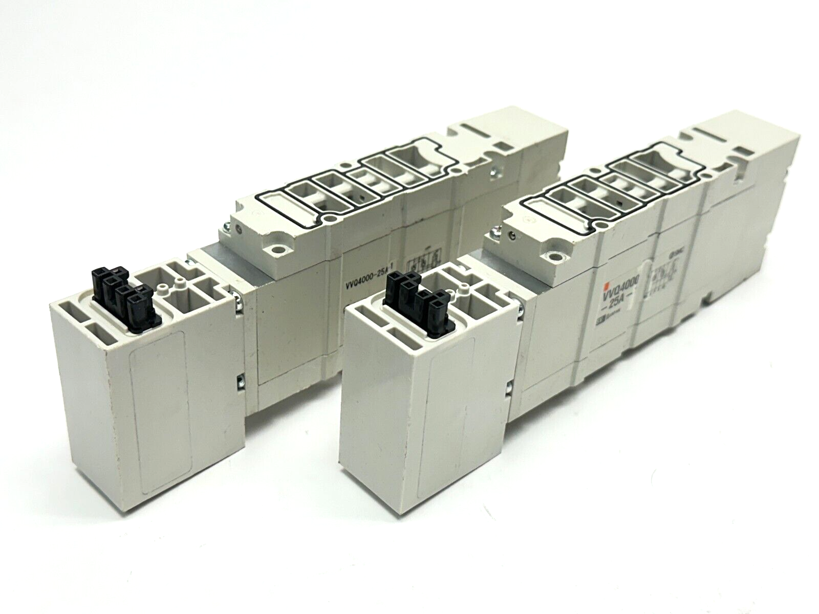 VVQ4000-25A-1 | SMC Pneumatic Manifold Perfect Spacer LOT OF 2 - Used - Maverick Industrial Sales