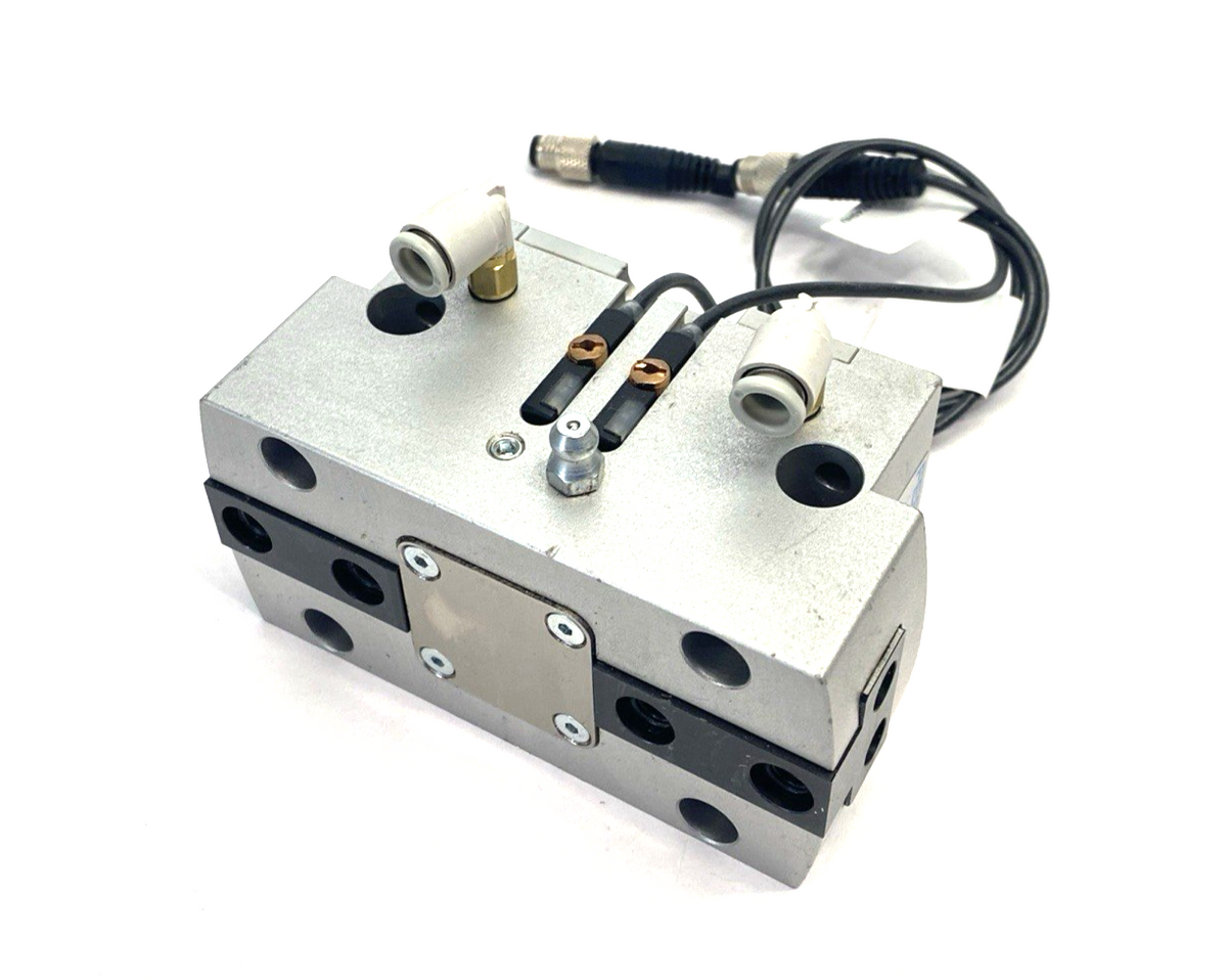 Festo HGPT-40-A-B Pneumatic Parallel Gripper 10mm Stroke Per Jaw 560216 - Maverick Industrial Sales