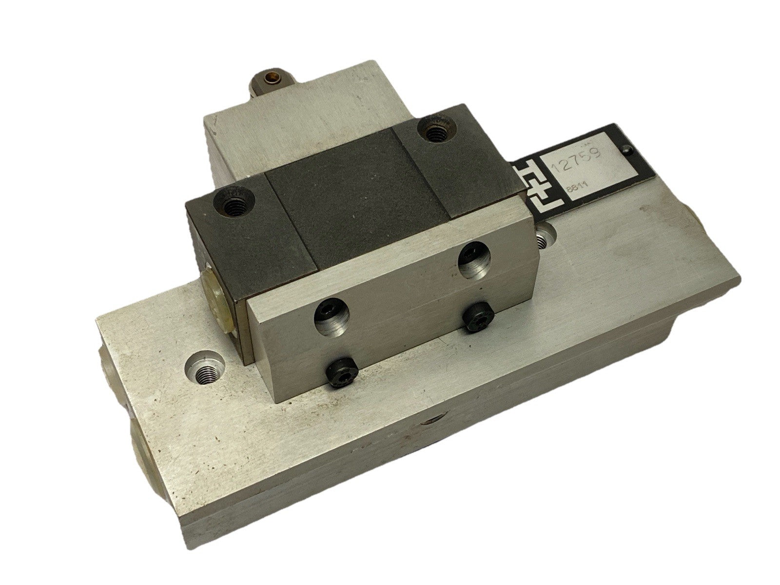 Trumpf 067053 Double Solenoid Valve 4-Way 2-Position - New – Open box - Maverick Industrial Sales