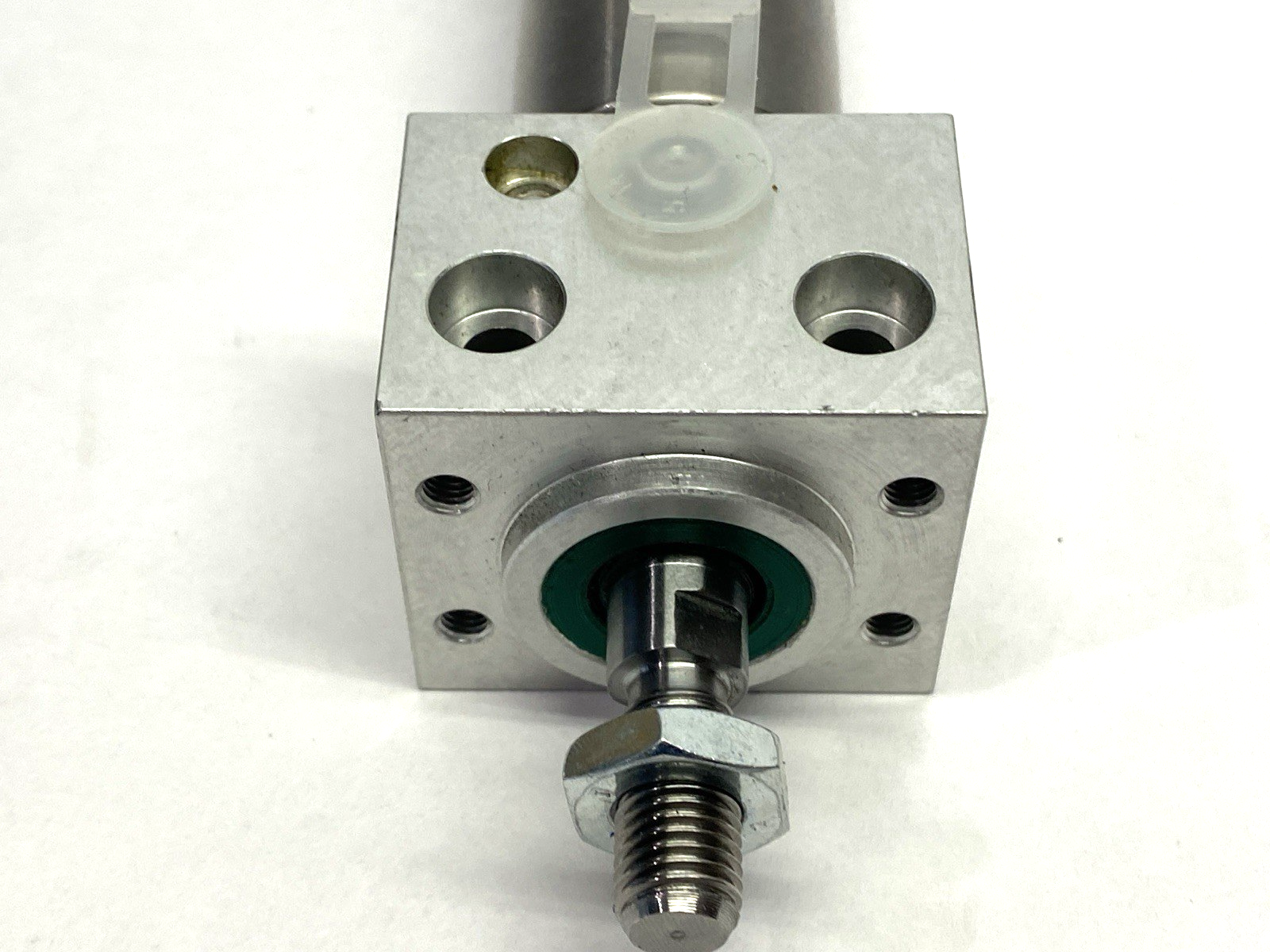 Festo DSNU-32-250-PPV-A-MH Pneumatic Cylinder 32mm Bore 250mm Stroke 193992 - Maverick Industrial Sales