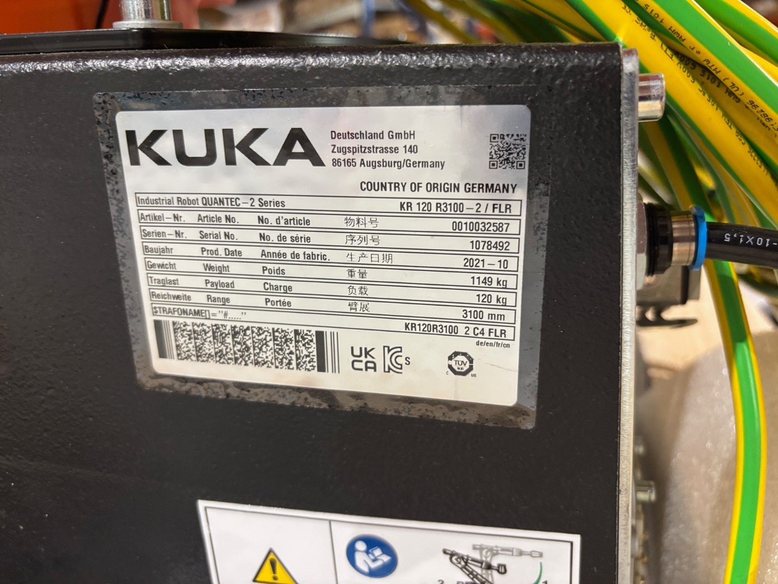 Kuka KR 120 R3100-2 / FLR Robot System KR C4 NA UL Control Cabinet GA20 A (2021) - Maverick Industrial Sales