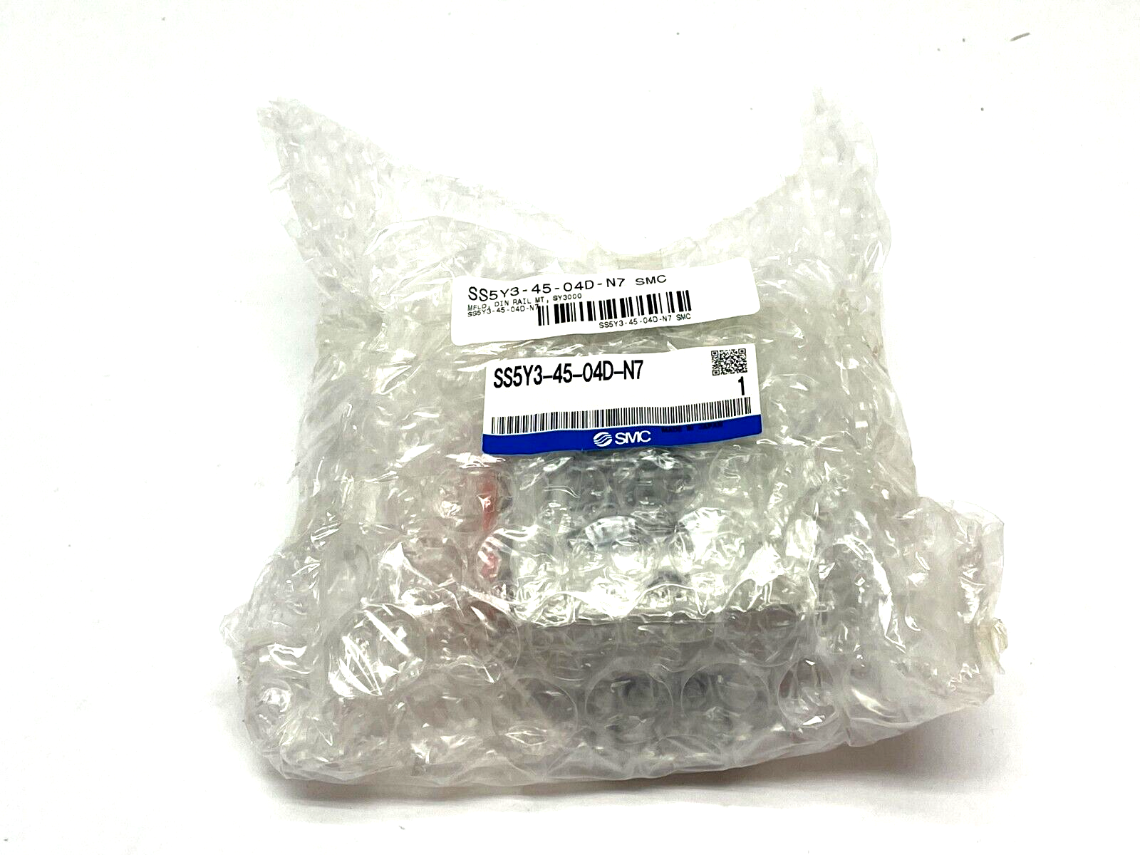 SS5Y3-45-04D-N7 | SMC Stacking Manifold w/ DIN Rail - New Other - Maverick Industrial Sales