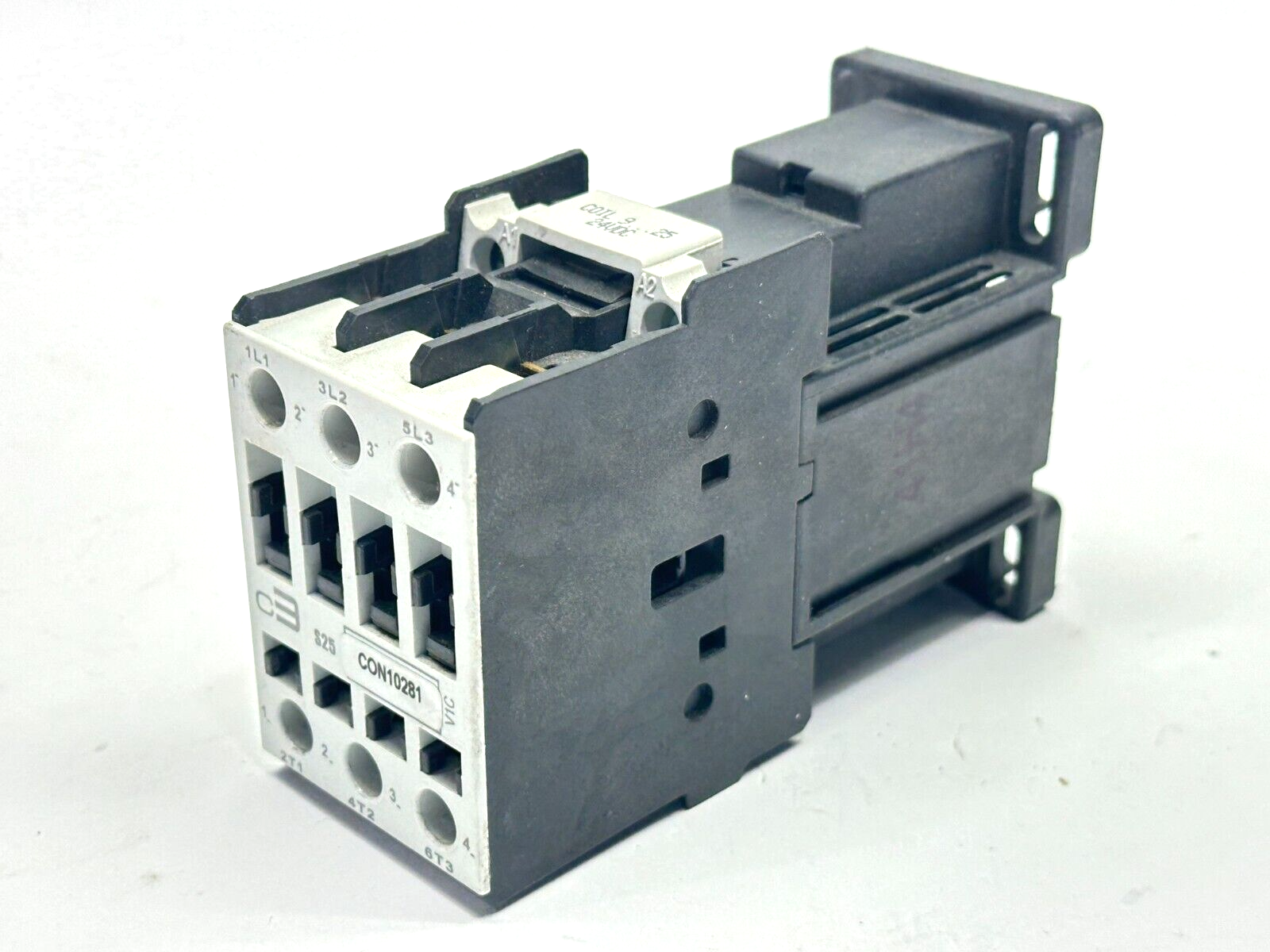 C3 Controls 300-S25N30ZC01 Contactor 32A 600V 24VDC Coil - Maverick Industrial Sales
