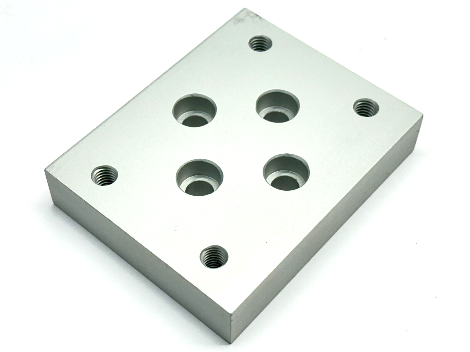 40-2426 | 80/20 40 Series Flange Mount Caster Base Plate - New – Open box - Maverick Industrial Sales