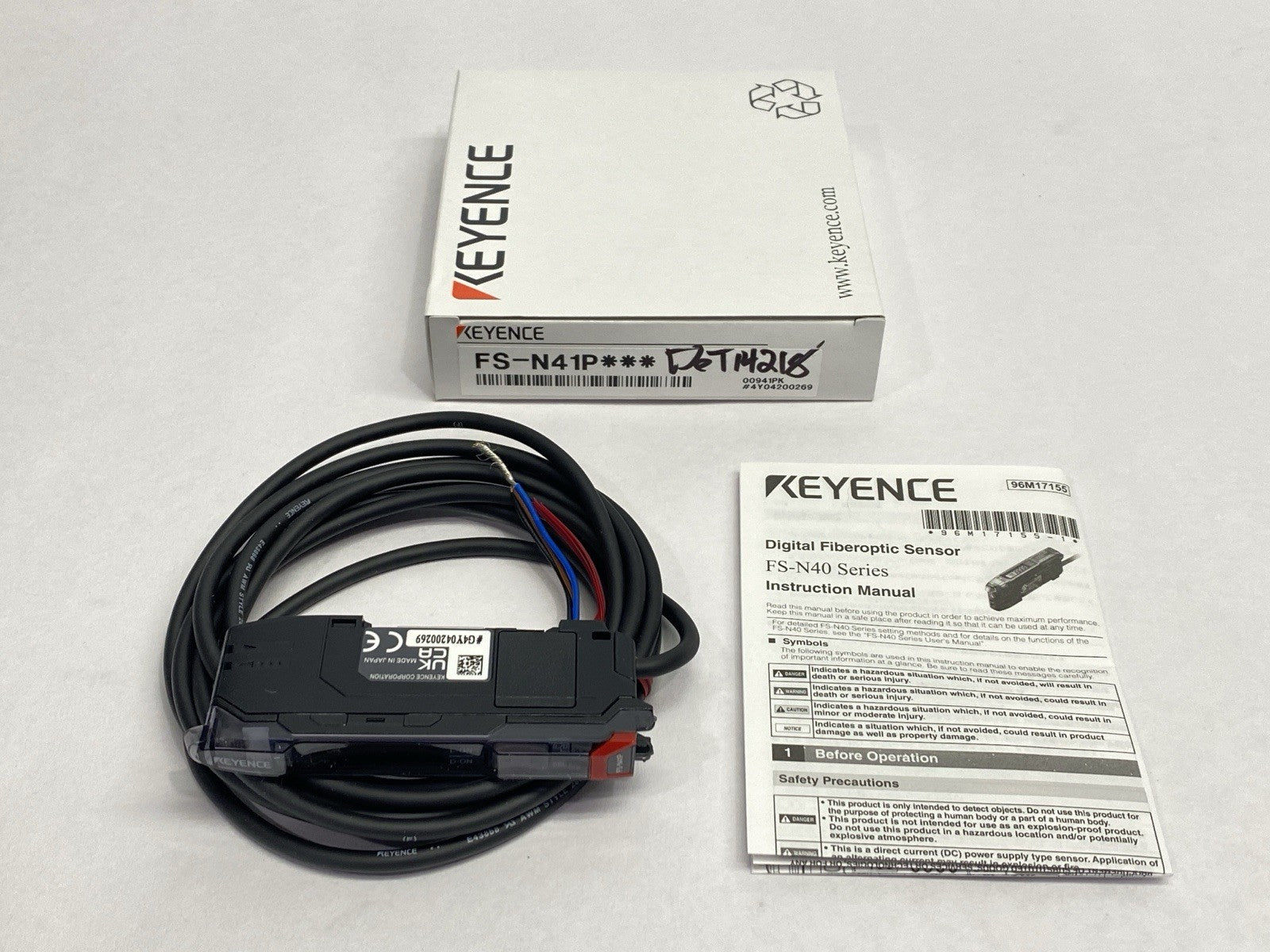 Keyence FS-N41P Digital Fiber Optic Sensor Amplifier Units Cable Type Main Unit - Maverick Industrial Sales