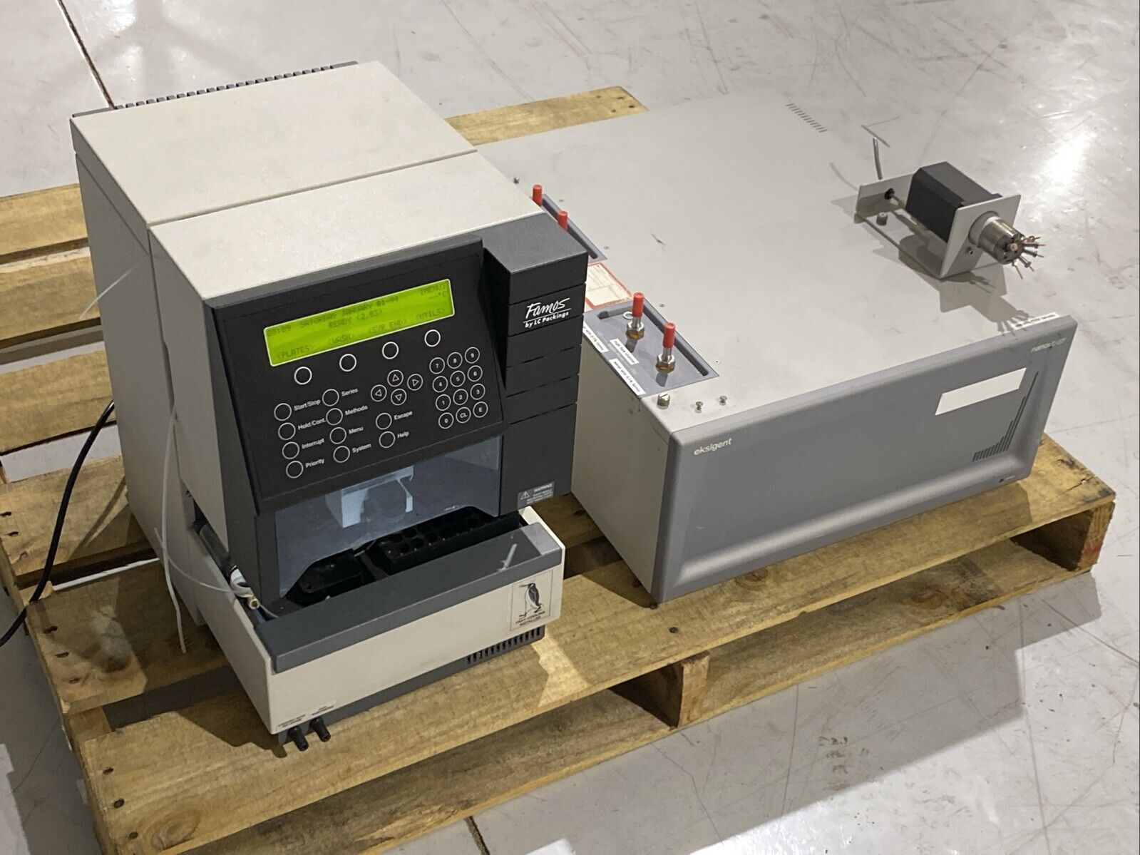 Eksigent NanoLC-2D HPLC w/ LC Packings Famos Model 920 - For parts or not working - Maverick Industrial Sales