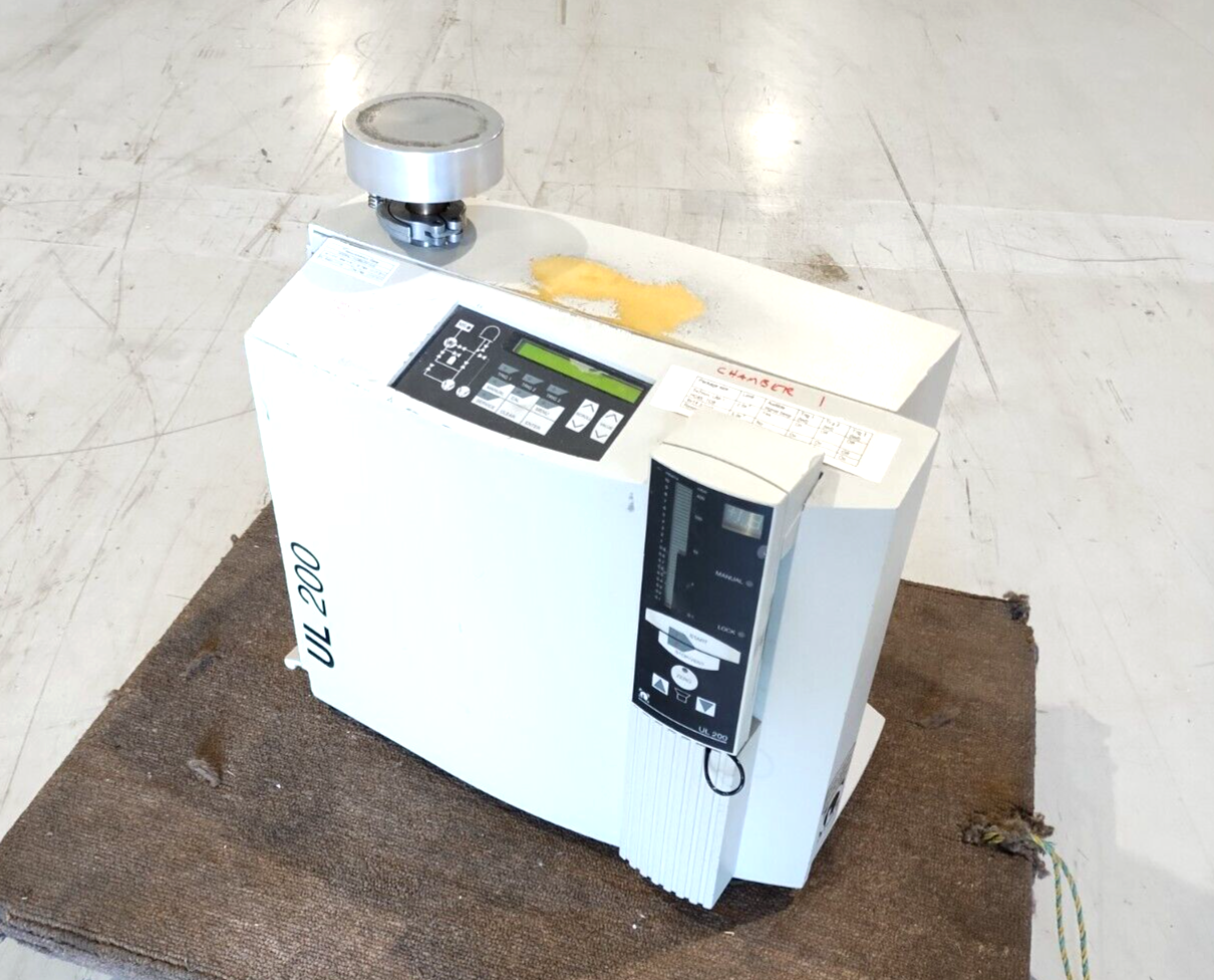 Leybold UL200 Bench Top Helium Leak Detector Last Cal 12/23/22 Cal Due 12/23/23 - Maverick Industrial Sales