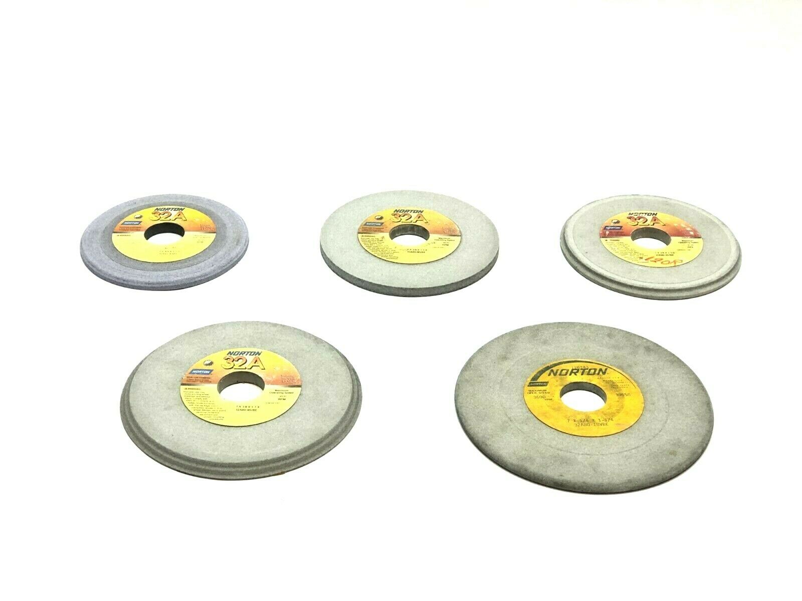 Norton 32A80-I8VBE Grinding Wheels 1-1/4" Bore 3600 RPM LOT OF 5 - Used - Maverick Industrial Sales