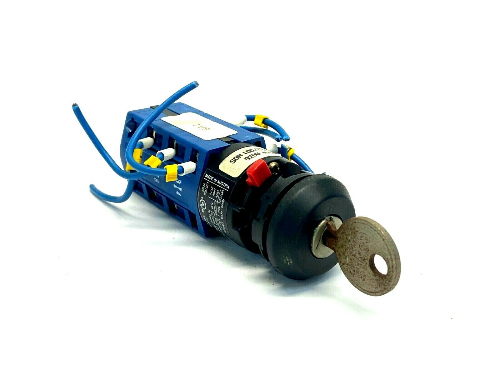 Kraus & Naimer K64705/001 A250/N-A036 Keyed Cam Switch 3 Position - Maverick Industrial Sales