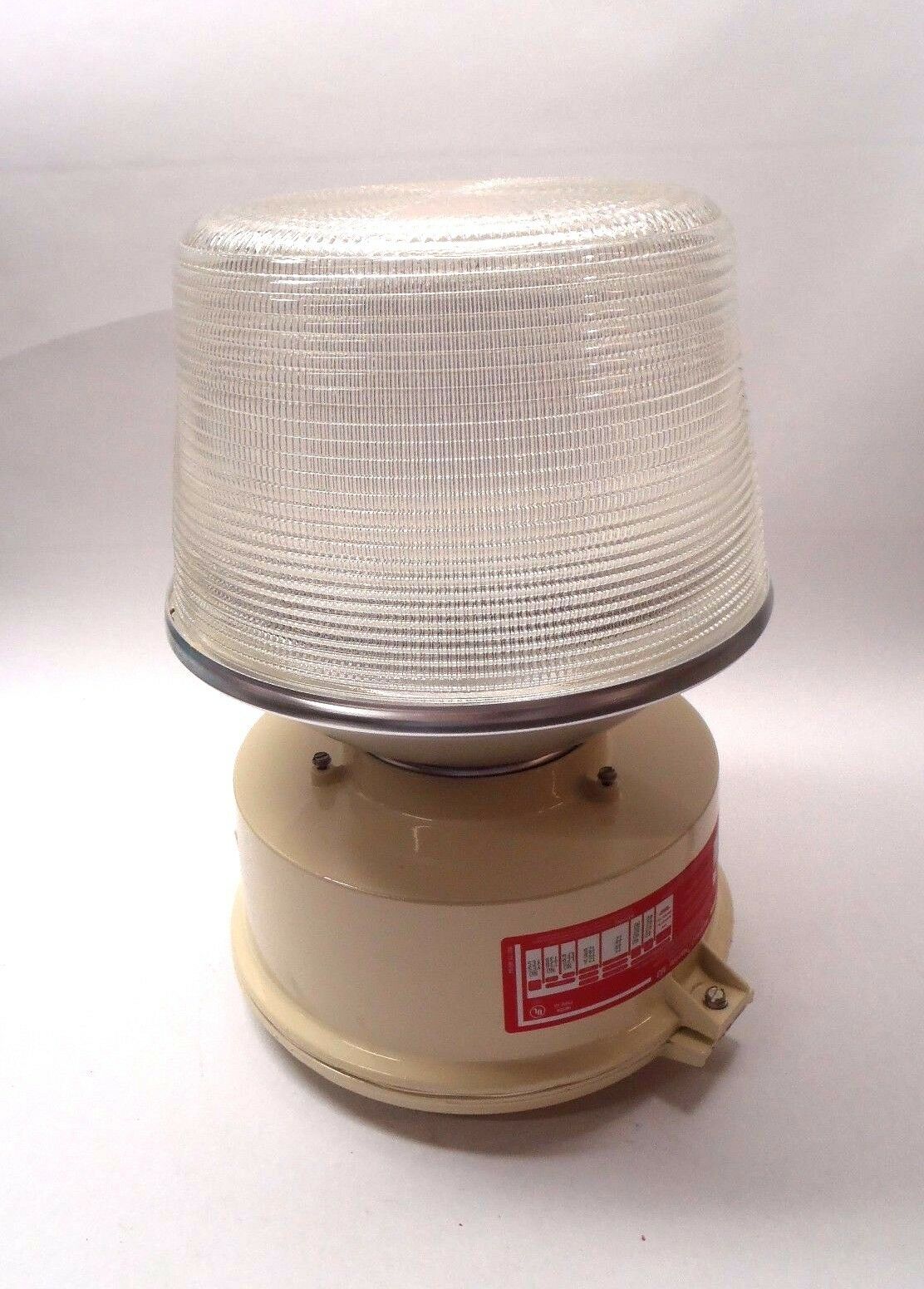 DS015H040-R5-P2EF | Thomas & Betts Hazlux 3 Hazlite M3 Fixture - New – Open box - Maverick Industrial Sales