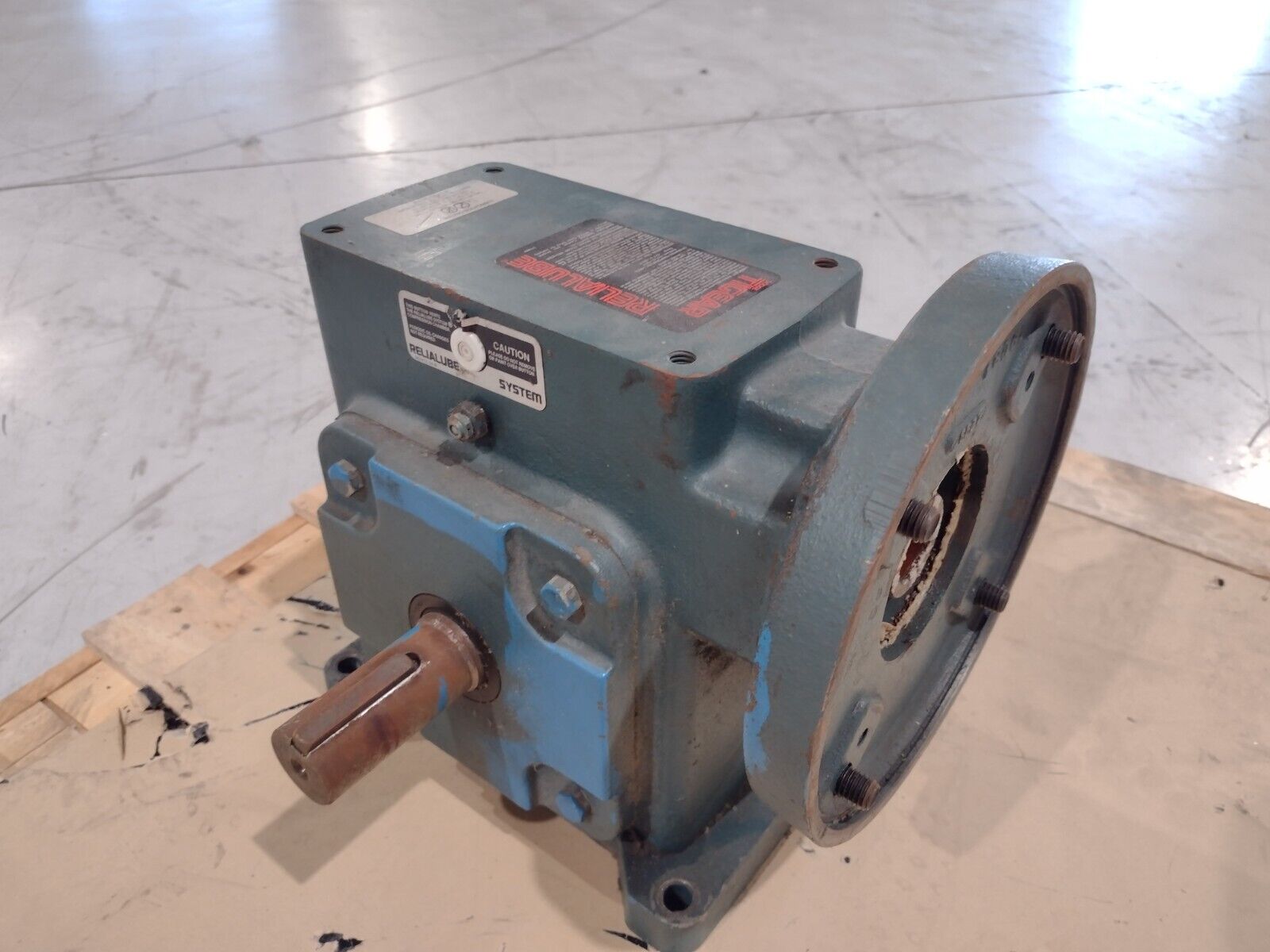Dodge Tigear Reducer 1-1/8" Bore, 1-1/2" Shaft With Relialube, 79067-21-AA Mount - Maverick Industrial Sales