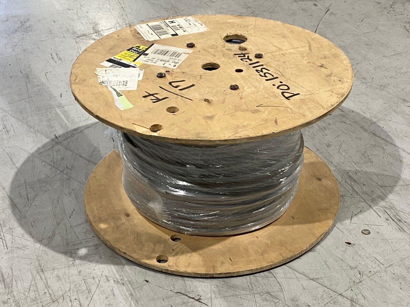 RF50679 | Turck Reelfast Flexible Service Cable, Gray, PVC, 3 x 16AWG 225m - New Other - Maverick Industrial Sales