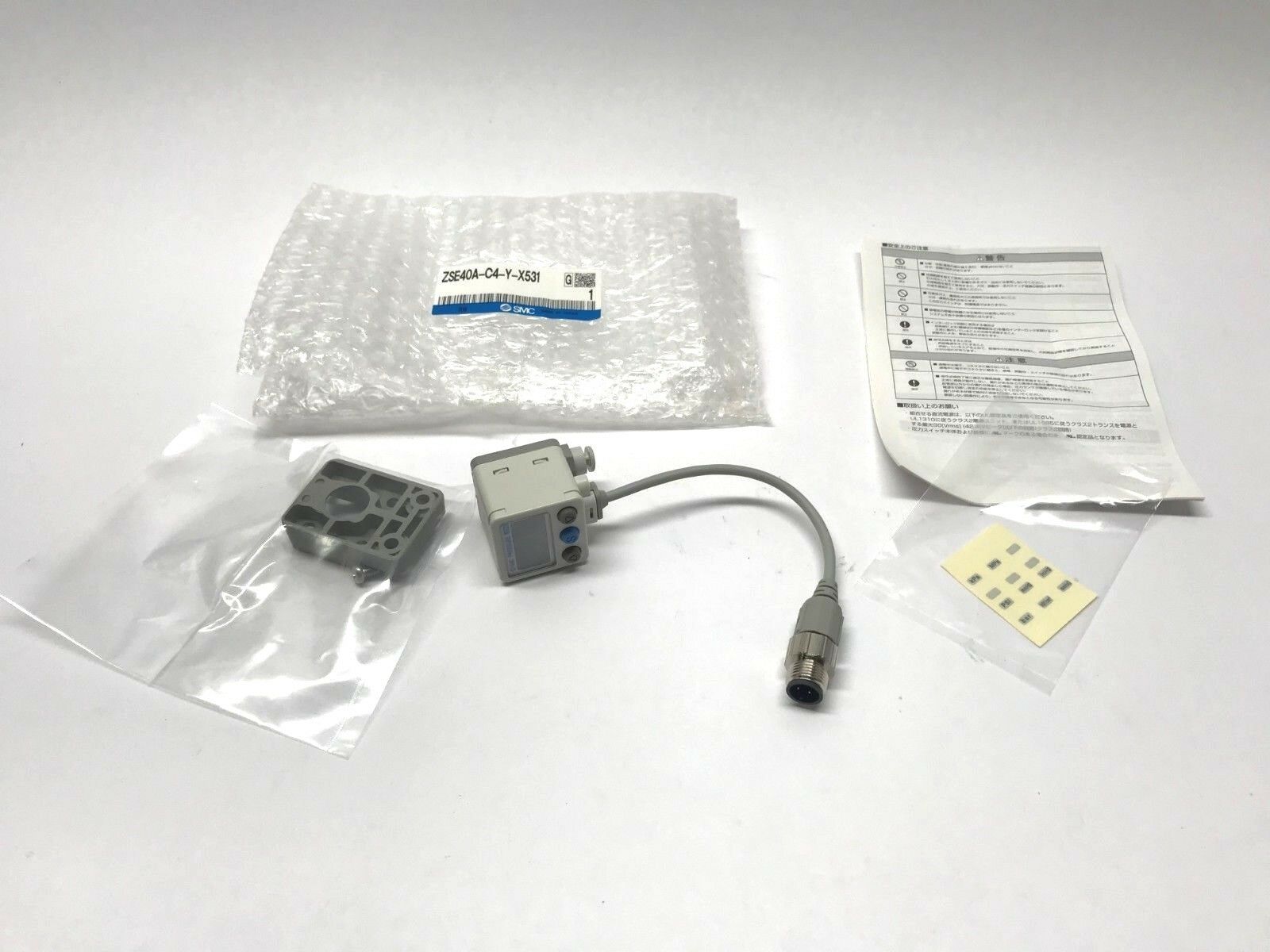 ZSE40A-C4-Y-X531 | SMC Digital Vacuum Switch Pressure Gauge - New – Open box - Maverick Industrial Sales