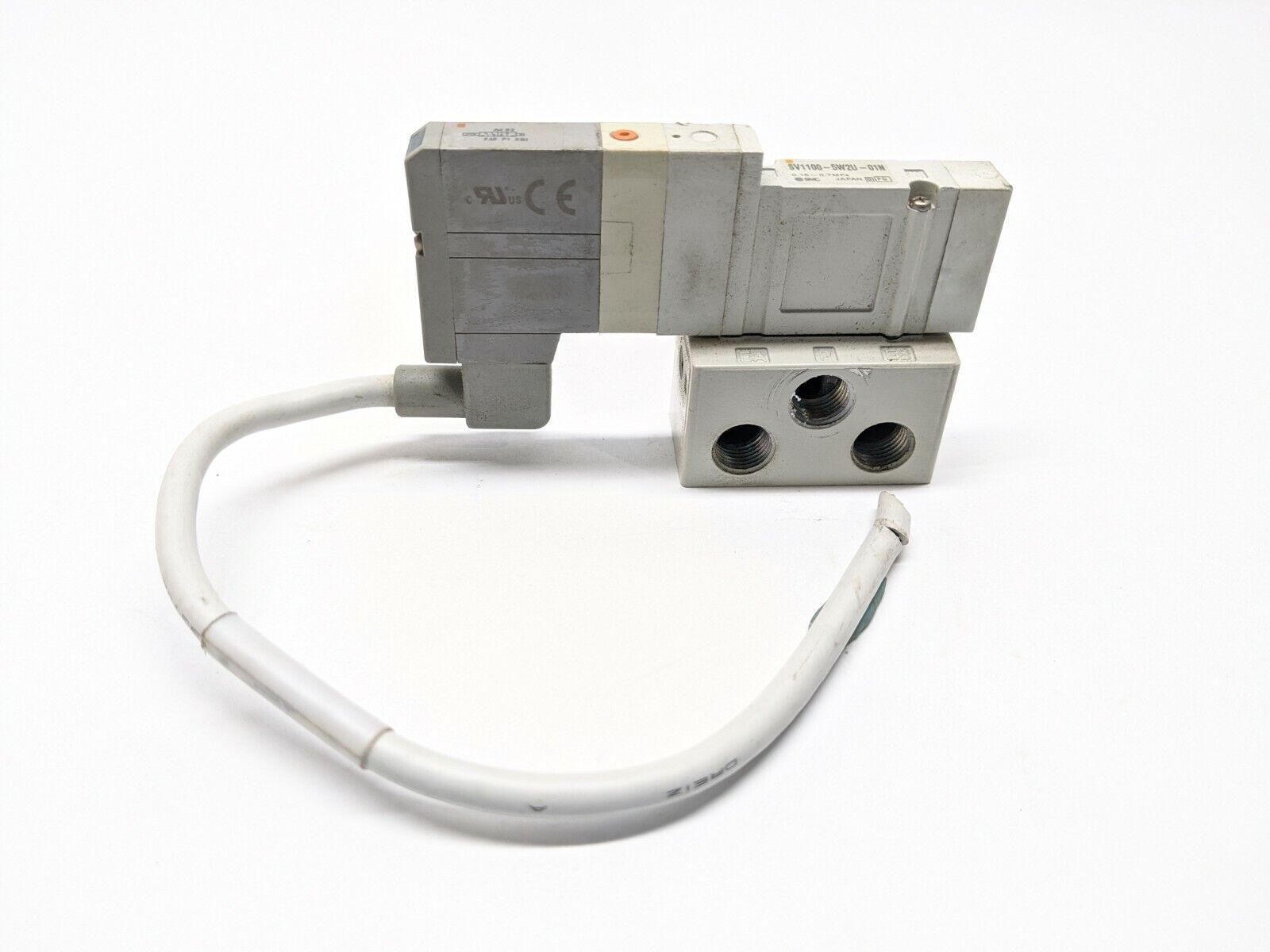 SV1100-5W2U-01N | SMC Single Solenoid Valve 5-Port Manifold - Used - Maverick Industrial Sales