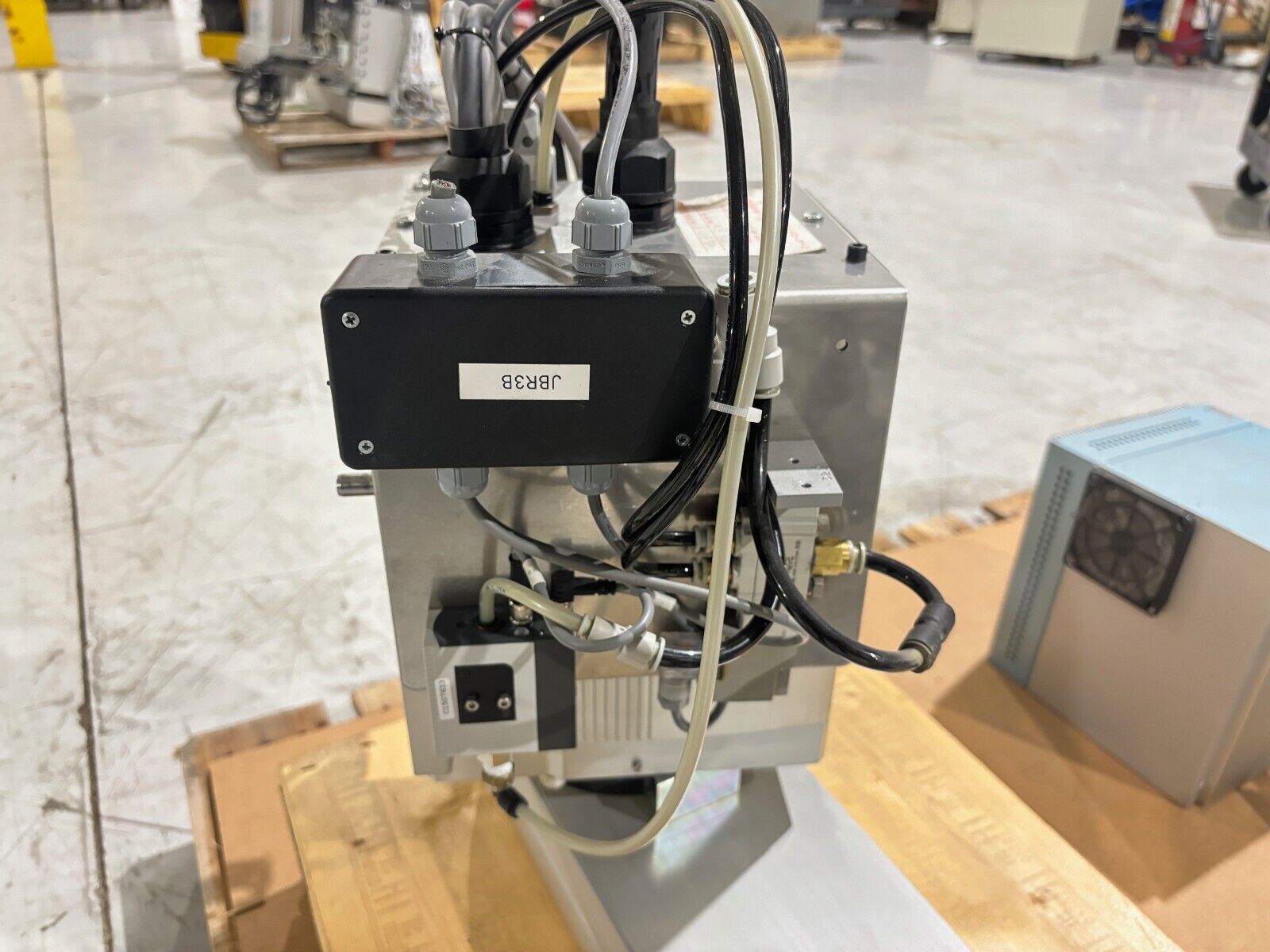 Yamaha YK800XG High Speed Scara Robot, RCX144 Controller, RGU-3 Regenrative Unit - Maverick Industrial Sales