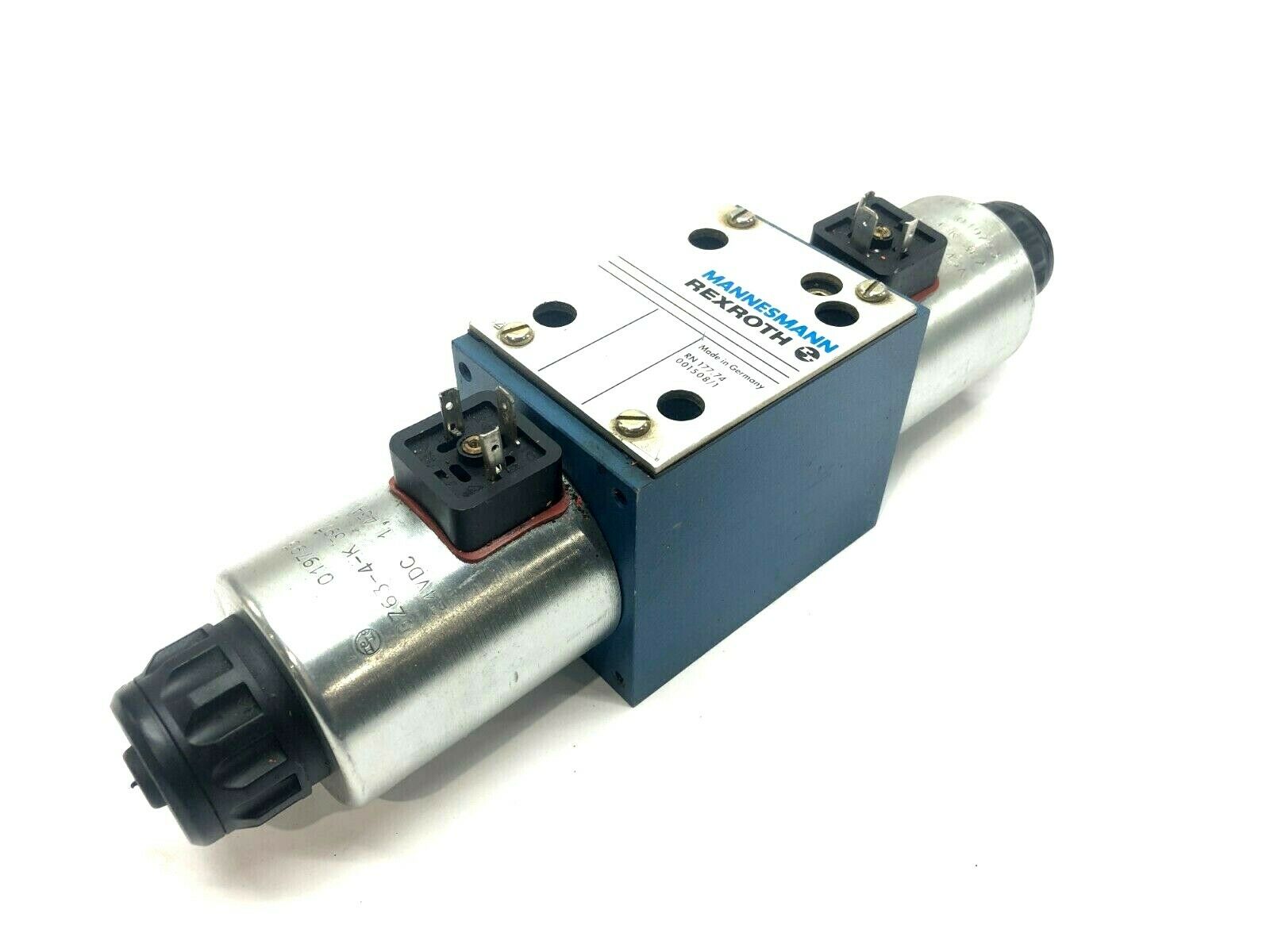 Mannesmann Rexroth 5-4WE 10 U32/CG24NK4 Hydraulic Valve - Used - Maverick Industrial Sales