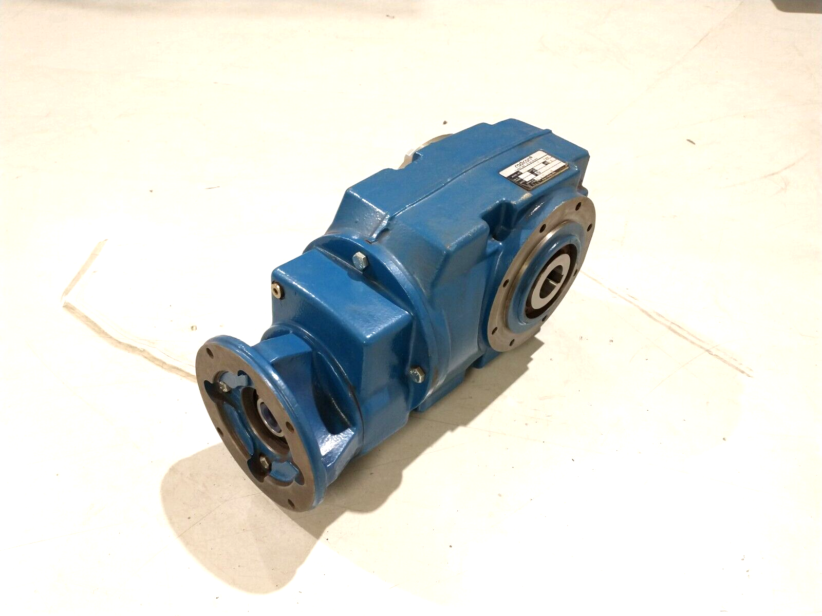 Radicon C0631225TAAT1 Helical Worm Gearbox Gear Reducer 22:1 Ratio - New – Open box - Maverick Industrial Sales