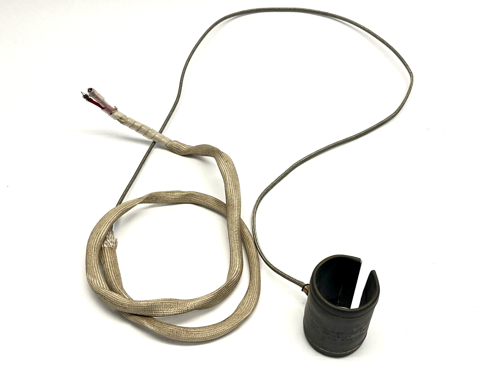 Watlow B1J2JC1 Band Heater Type M 1-1/2" I.D 2-1/2" Wide 240V 400W 67" Cable - Maverick Industrial Sales