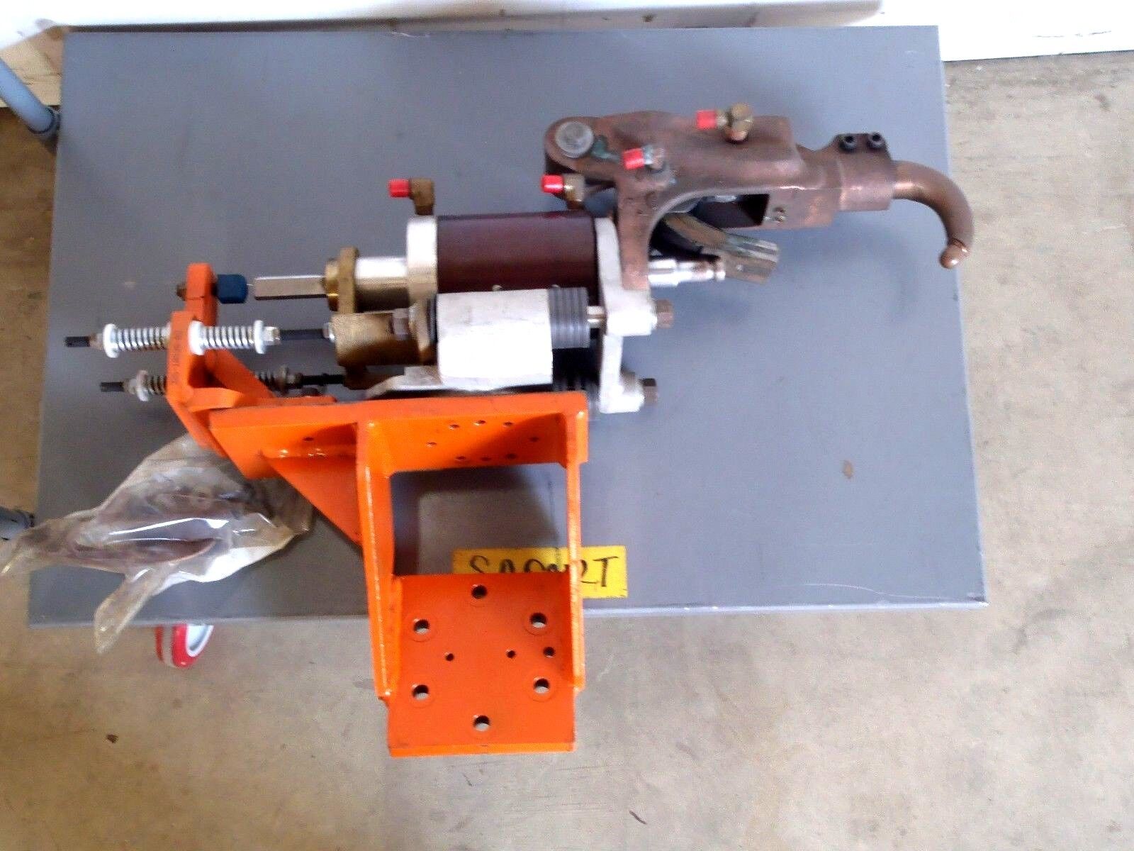 Milco MFG. C-Type Weld Gun 626-10107-01 Robotic Welding Cylinder ML-5403-06 - Maverick Industrial Sales