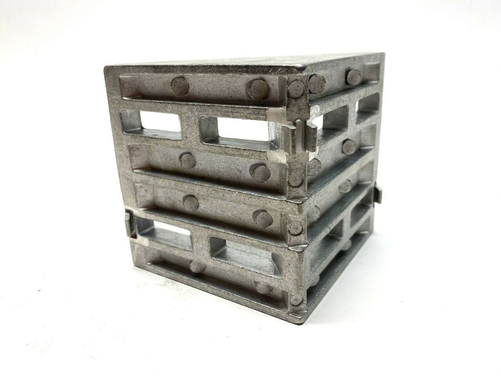 14111 | 80/20 Inside Corner Bracket Series 45 8 Hole 86mm - Used - Maverick Industrial Sales