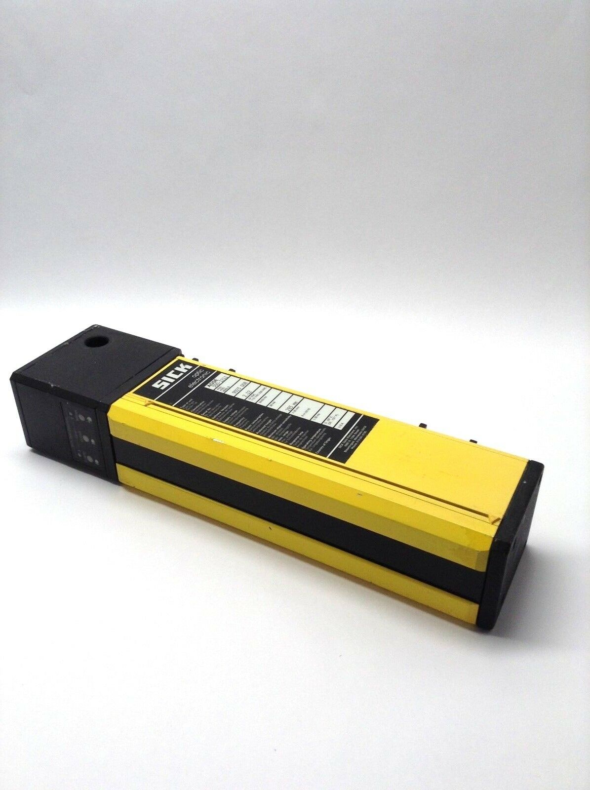 Sick AGSE 300-1211 Safety Light Curtain Ver 2.12 293mm 6m - Maverick Industrial Sales