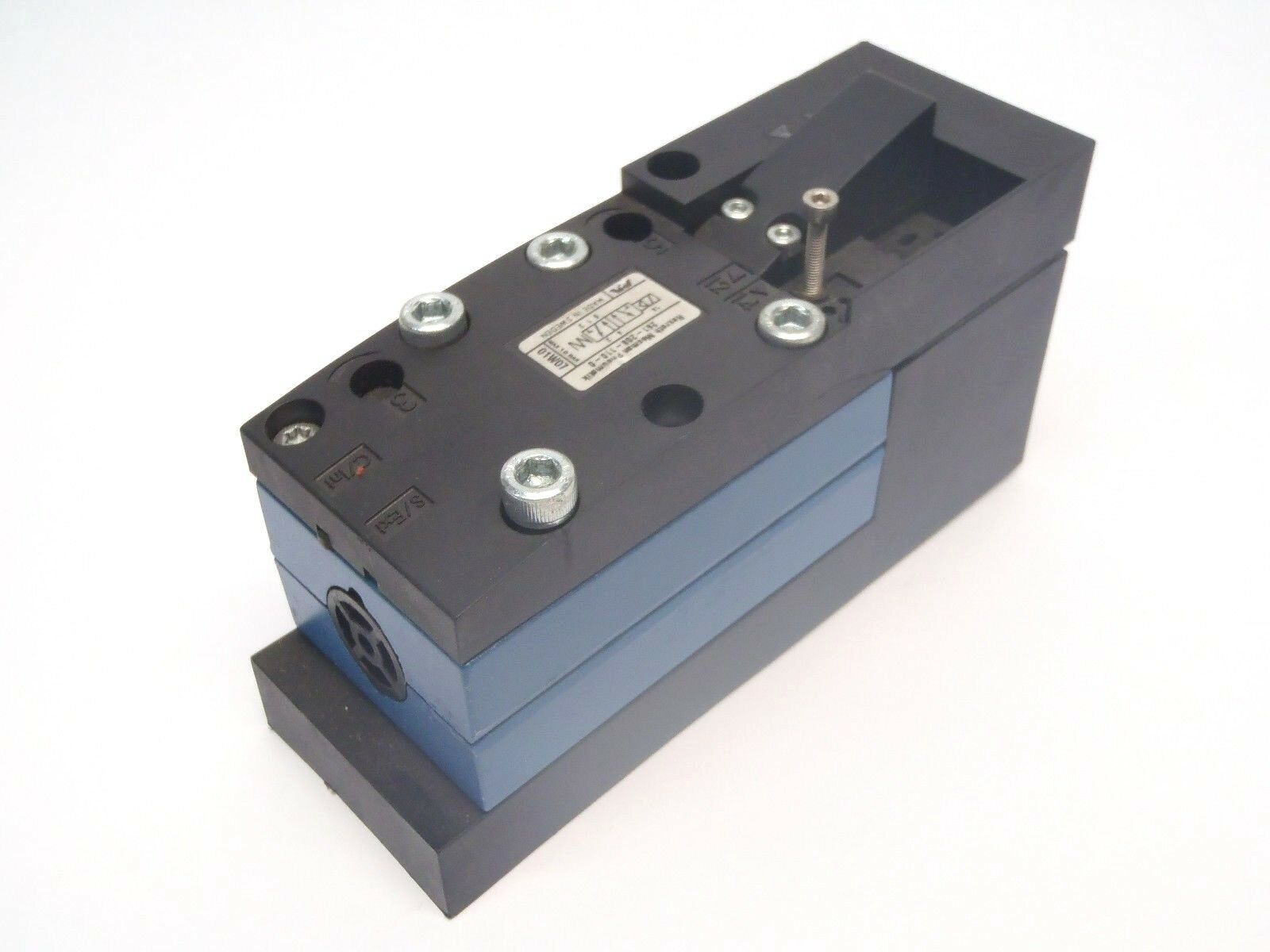 Rexroth Mecman Pneumatik 261-208-110-0 Pneumatic Solenoid Valve - Maverick Industrial Sales