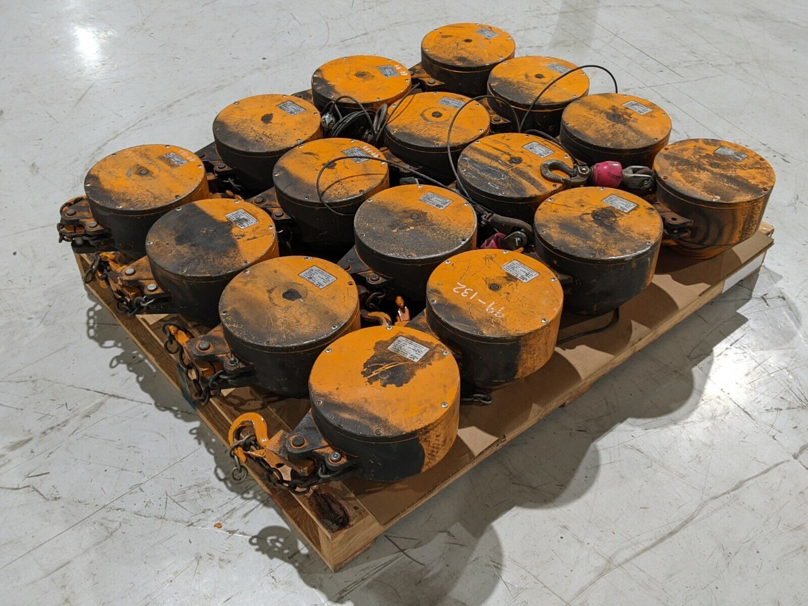 Packers Kromer 7241-4, 7241-6, 7241-3, 7241-5 Tool Balancer LOT OF 16 - For parts or not working - Maverick Industrial Sales