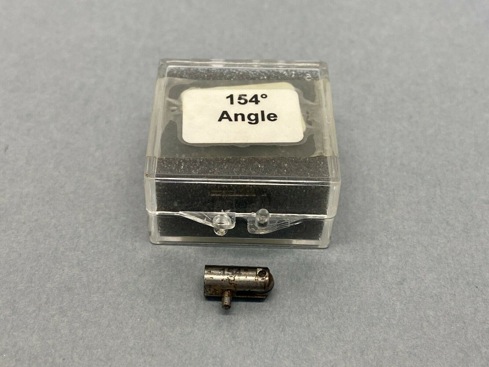 Macto 154 Degree Angle Cutting Tool Quick Change Insert - New – Open box - Maverick Industrial Sales