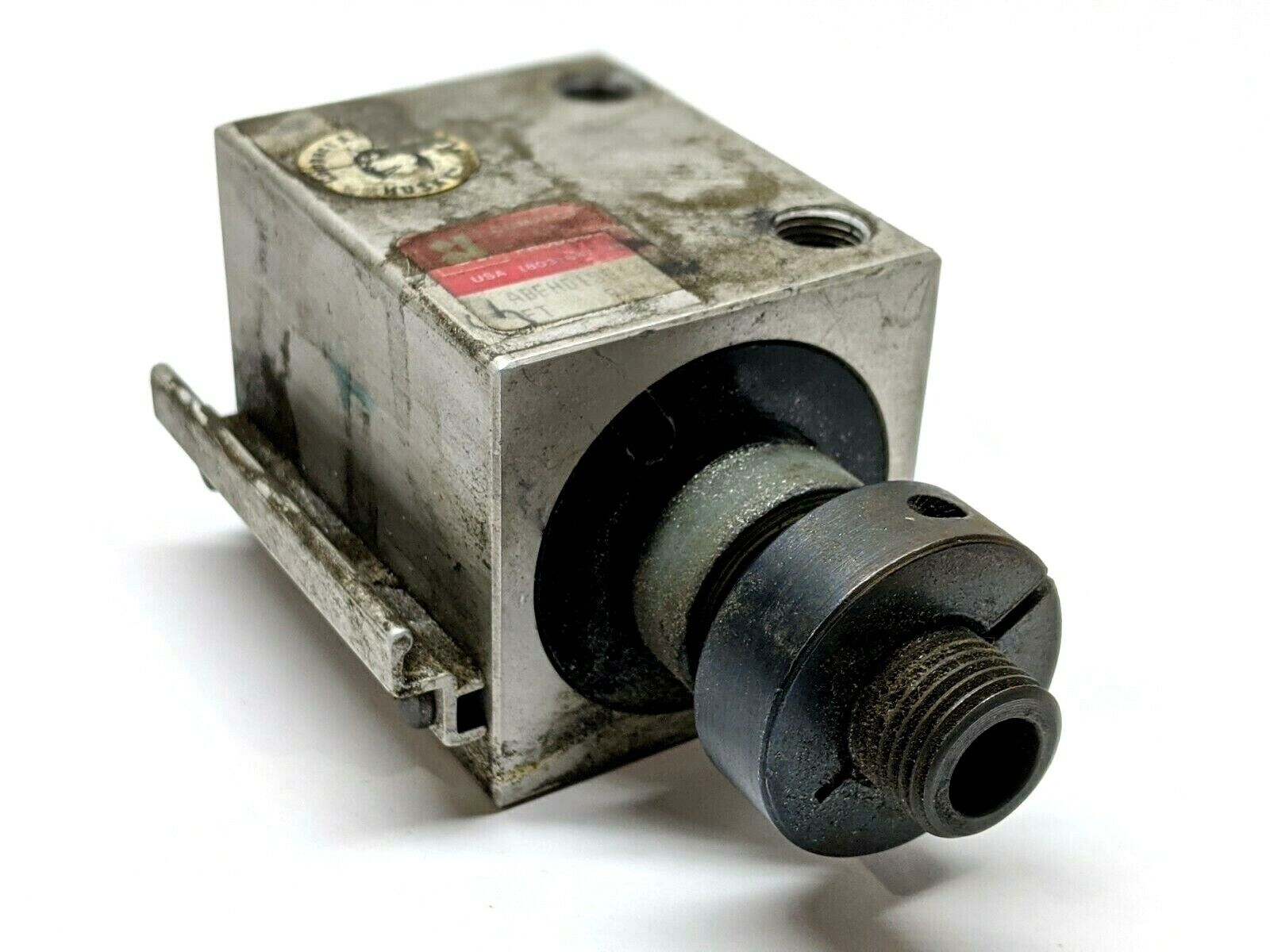 ABFHD158X34 | Compact Air Products Pneumatic Cylinder - Used - Maverick Industrial Sales