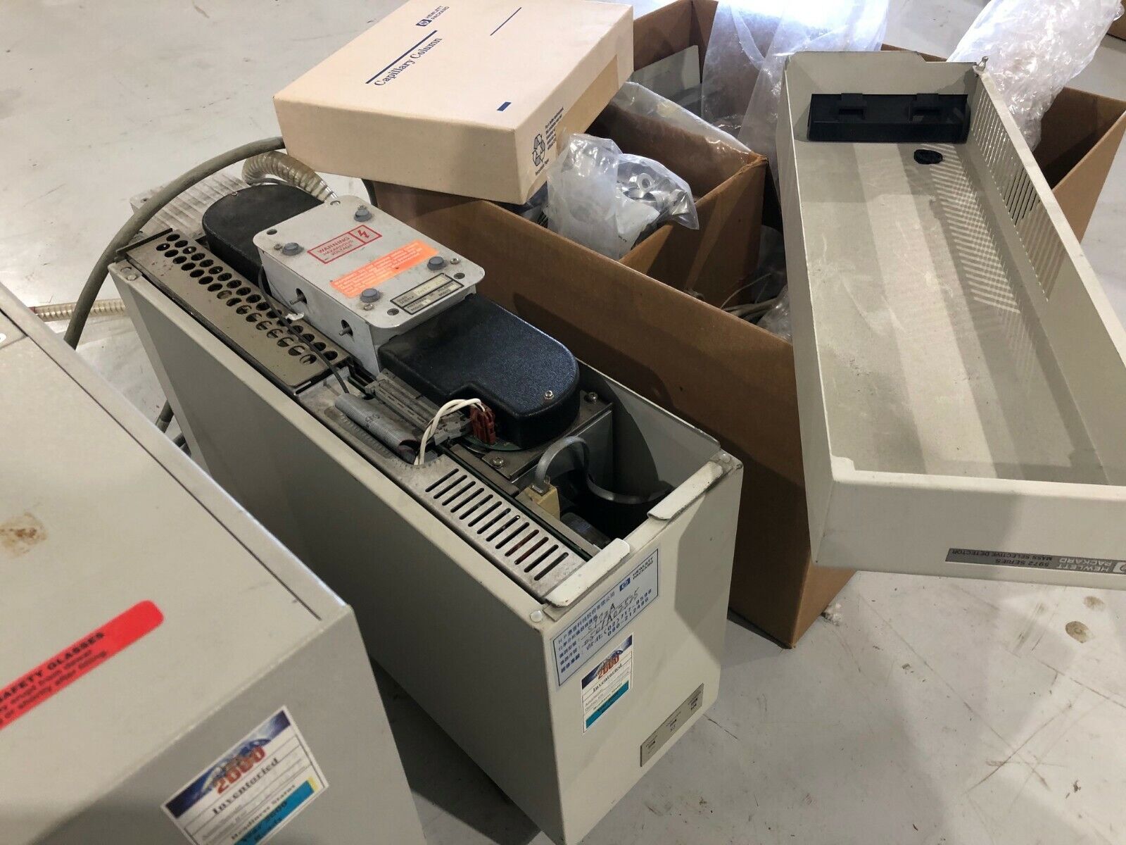 Hewlett Packard HP 5890 Gas Chromatograph 5965B Infrared Detector 5972 5965 - For parts or not working - Maverick Industrial Sales