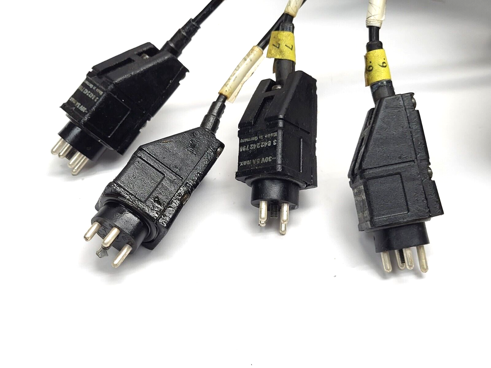 HKS DHK-H-ZH 63 Rotary Actuator 180 Deg 40mm Hub 1329-41-89 - For parts or not working - Maverick Industrial Sales