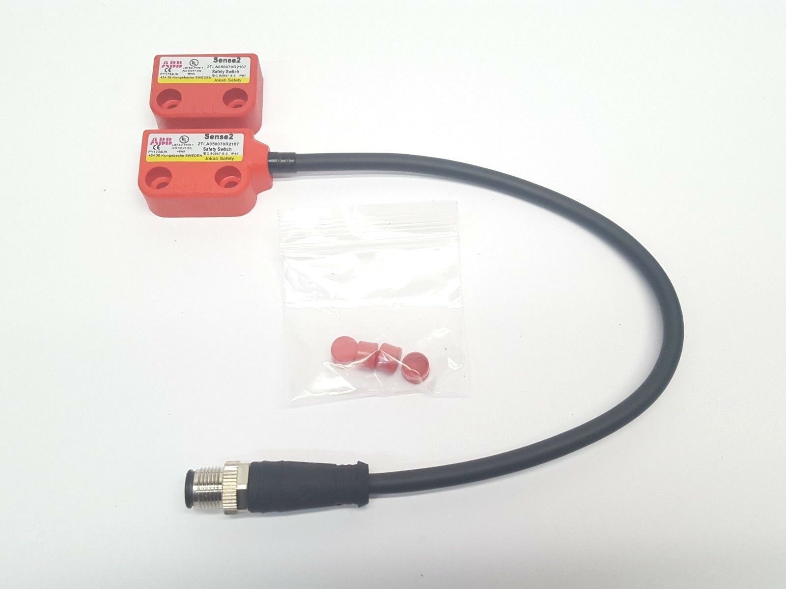 ABB 2TLA050070R2107 Magnetic non-contact safety switch with QC cable 2NC / 1NO - New – Open box - Maverick Industrial Sales